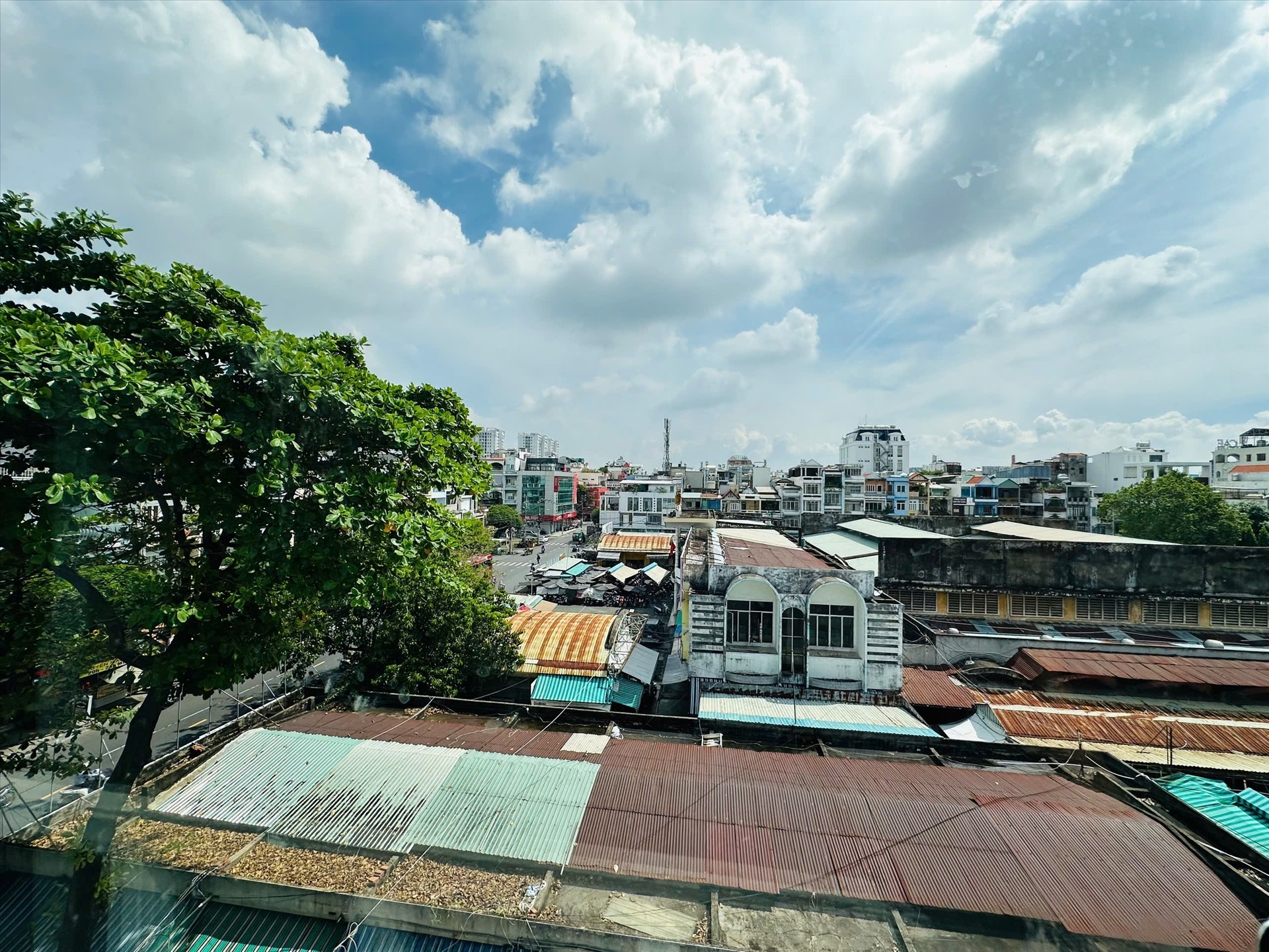 Phòng trọ Studio 30m2 tại AT Room Nguyễn Hồng Đào - Tân Bình - Ban công
