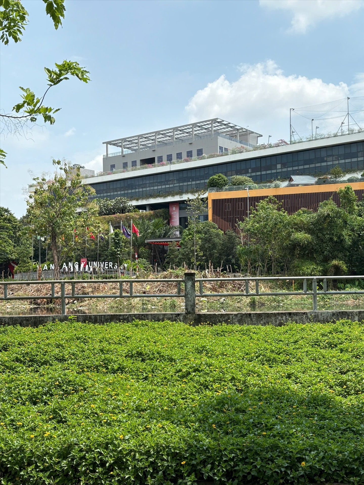 Phòng trọ AV House Đặng Thùy Trâm - Bình Thạnh - Toàn cảnh tòa nhà (*)