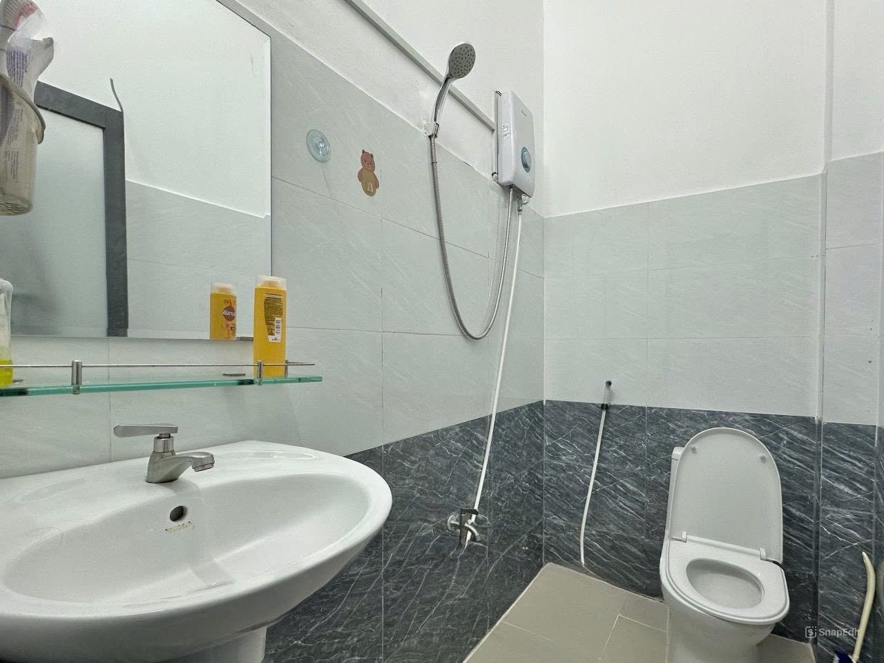 Phòng trọ 1 Phòng ngủ 30m2 tại Cozy Home Hoàng Sa - Tân Bình - Phòng tắm