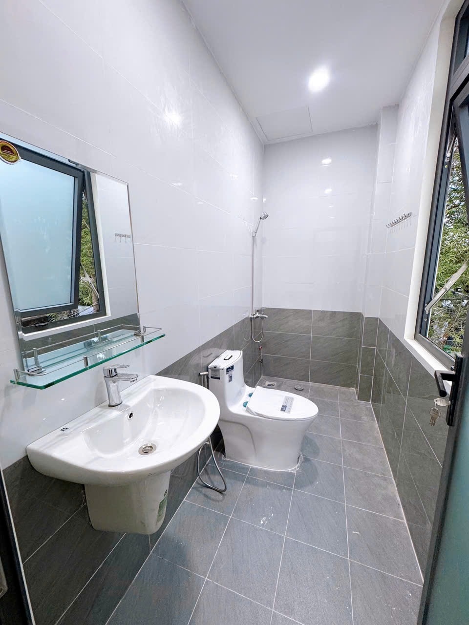 Phòng trọ Studio 25m2 tại AV House Nguyễn Thị Sáu - Quận 12 - Phòng tắm