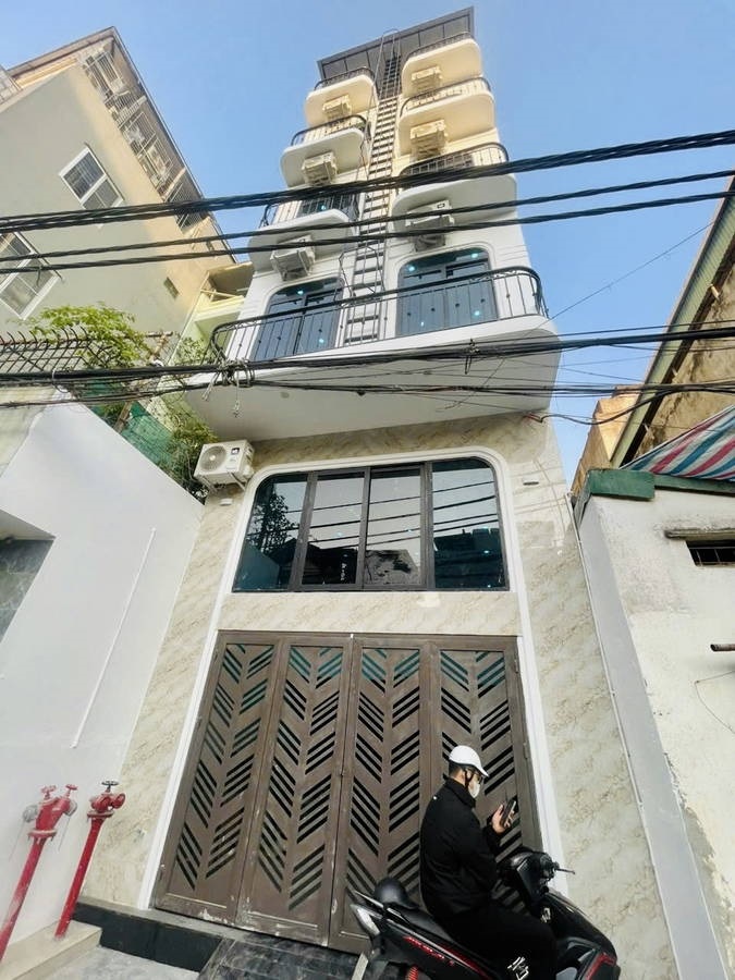 Phòng trọ VVH House Quan Nhân - Thanh Xuân - Toàn cảnh tòa nhà (*)
