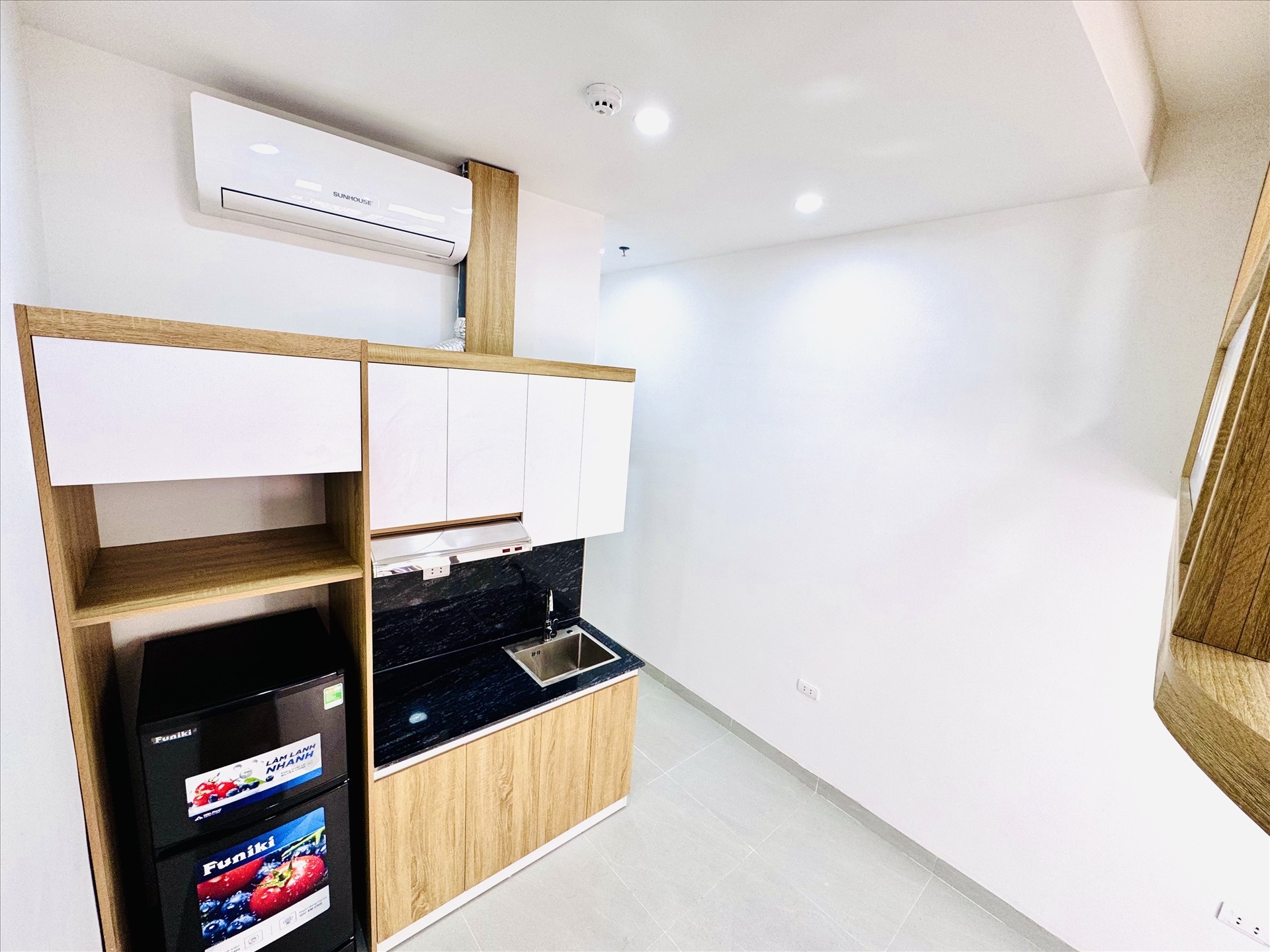 Phòng trọ MVQ House 1 Hoàng Ngân - Cầu Giấy - Phòng (*)