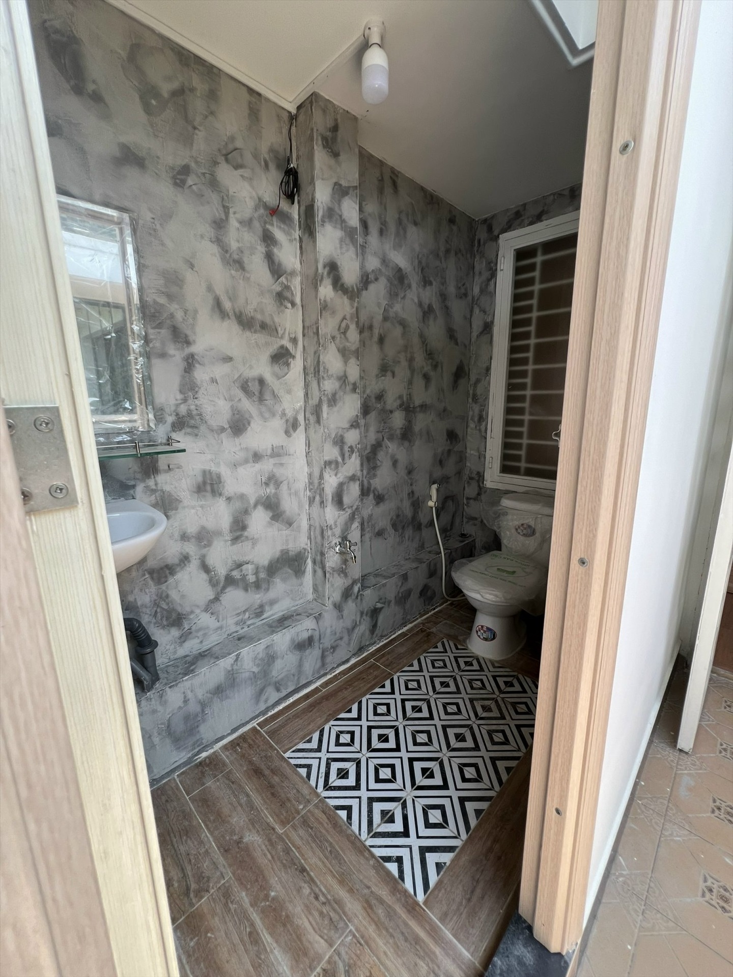 Phòng trọ 1 Phòng ngủ 35m2 tại NQ Housing Hoa Hồng - Phú Nhuận - Phòng tắm