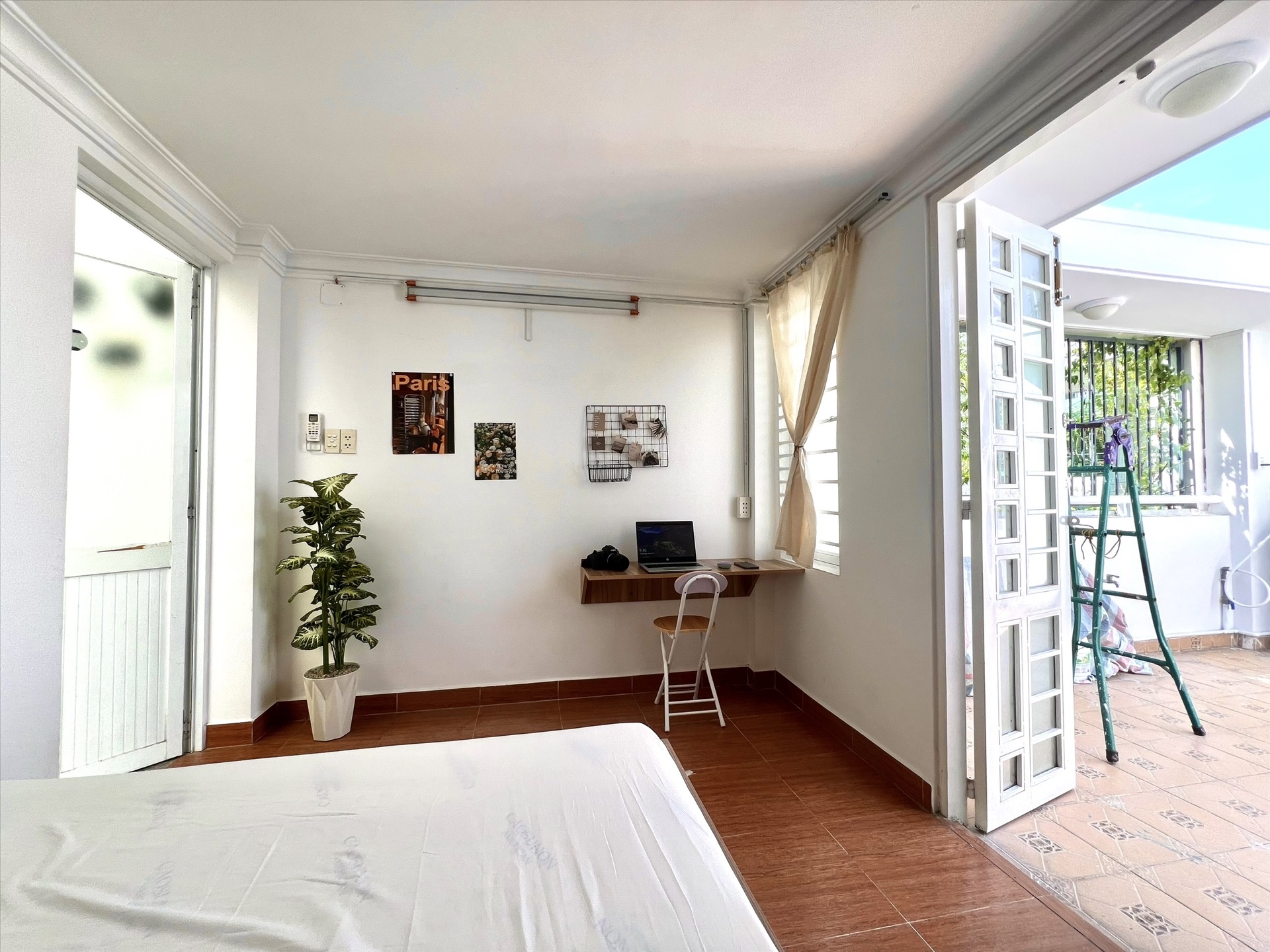 Phòng trọ 1 Phòng ngủ 35m2 tại NQ Housing Hoa Hồng - Phú Nhuận - Góc làm việc