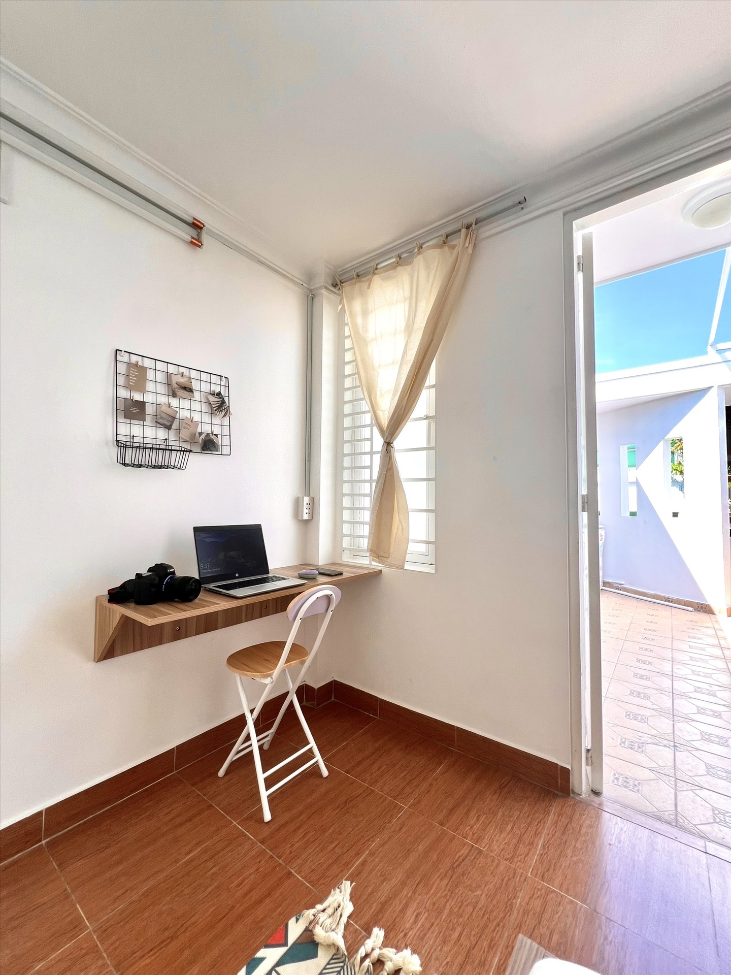 Phòng trọ 1 Phòng ngủ 35m2 tại NQ Housing Hoa Hồng - Phú Nhuận - Góc làm việc