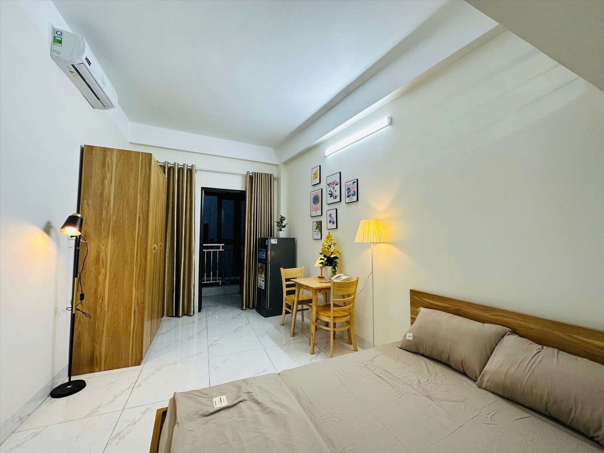 Phòng trọ Duplex 20m2 tại AV Homes Trần Thái Tông - Cầu Giấy - Phòng khách