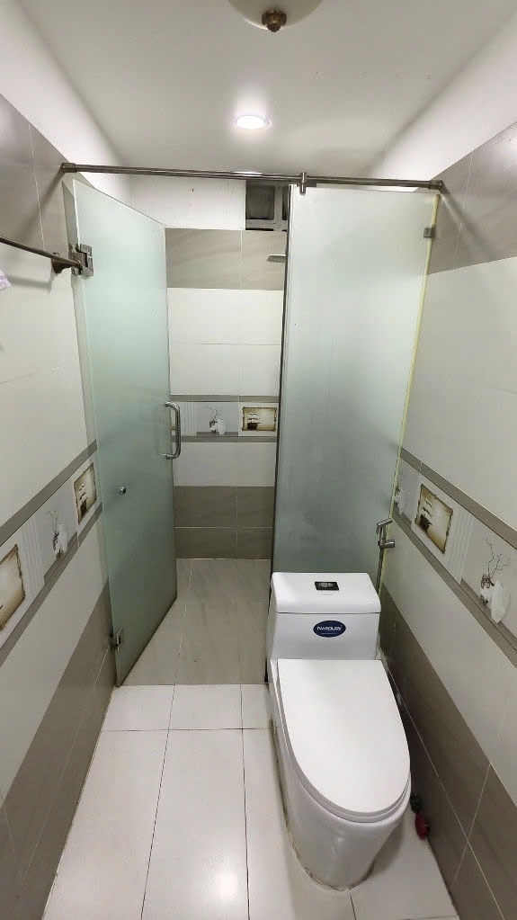 Phòng trọ Studio 10m2 tại AT House Tân Thuận Tây - Quận 7 - Phòng tắm