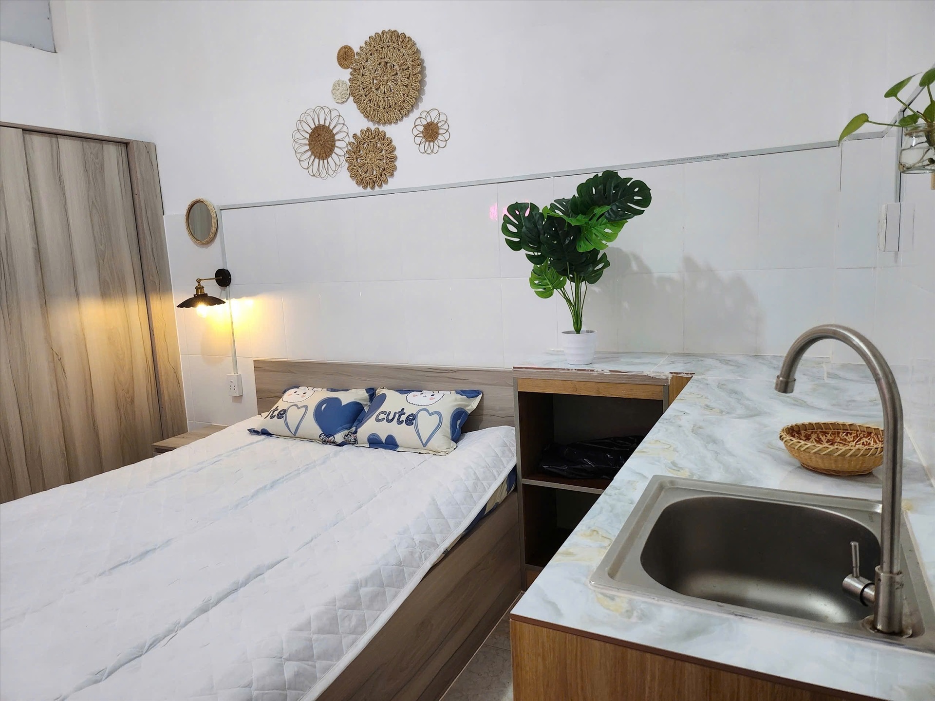 Phòng trọ NQ Housing Hai Bà Trưng - Quận 1 - Phòng (*)