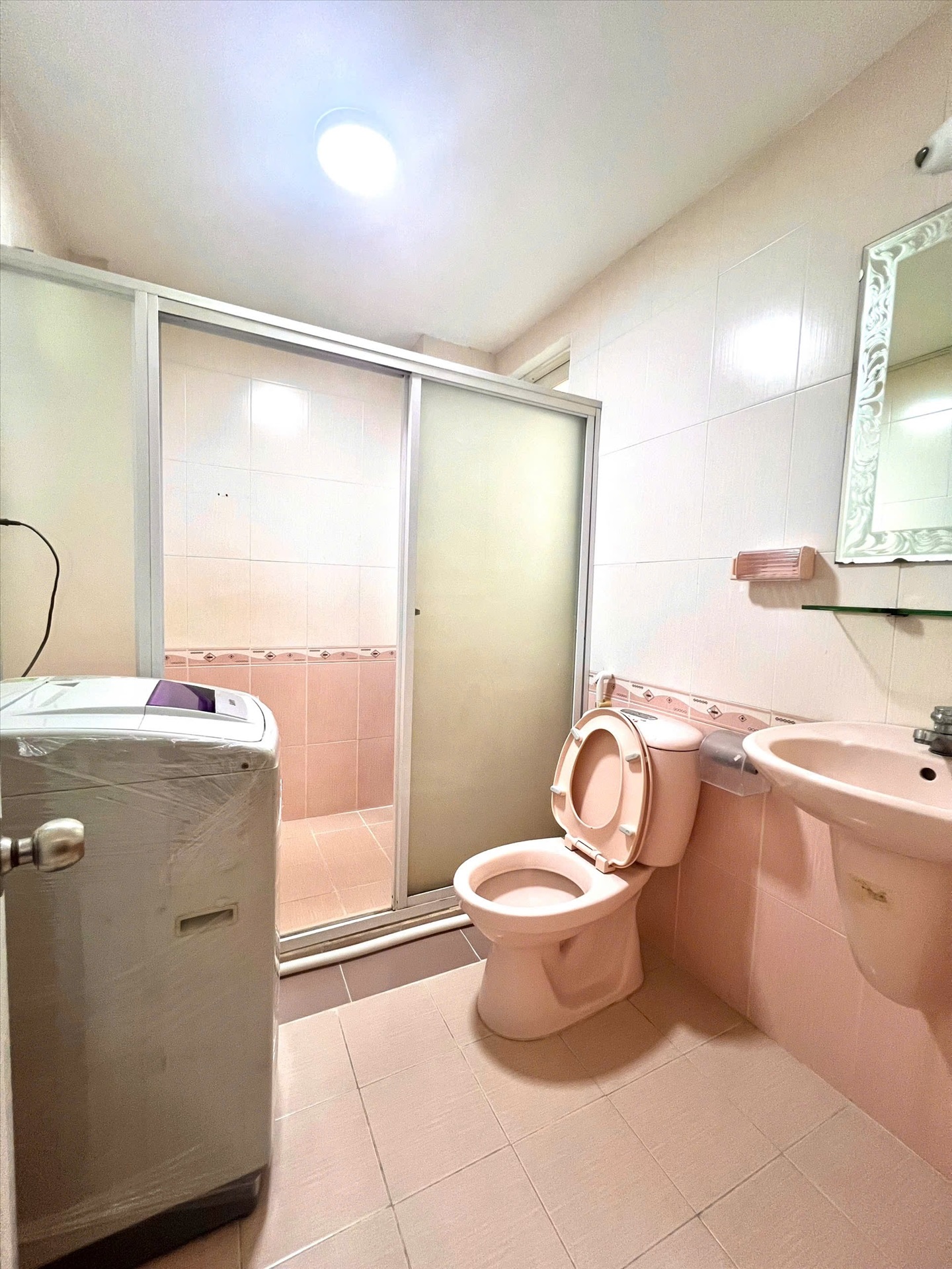Phòng trọ Studio 25m2 tại NQ Housing Hoa Hồng - Phú Nhuận - Phòng tắm