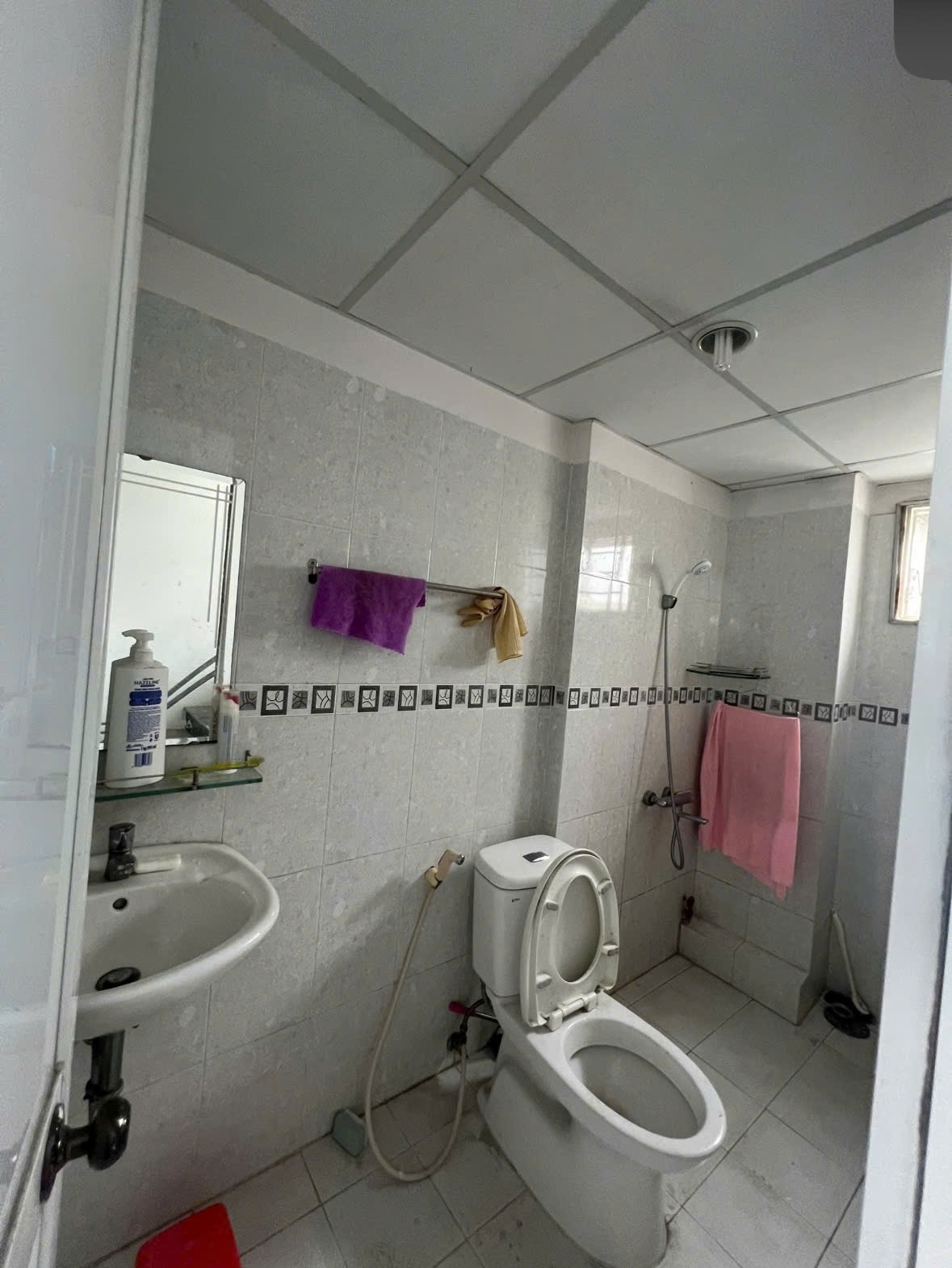 Phòng trọ Studio 25m2 tại NQ Housing Nguyễn Đình Chiểu - Quận 1 - Phòng tắm