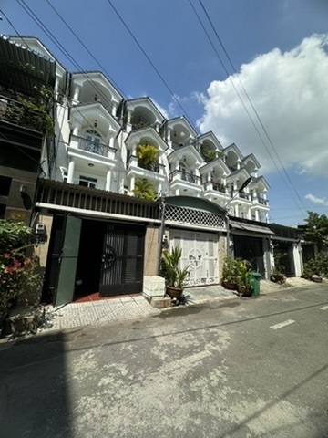 Phòng trọ AV House A Hà Huy Giáp - Quận 12 - Toàn cảnh tòa nhà (*)