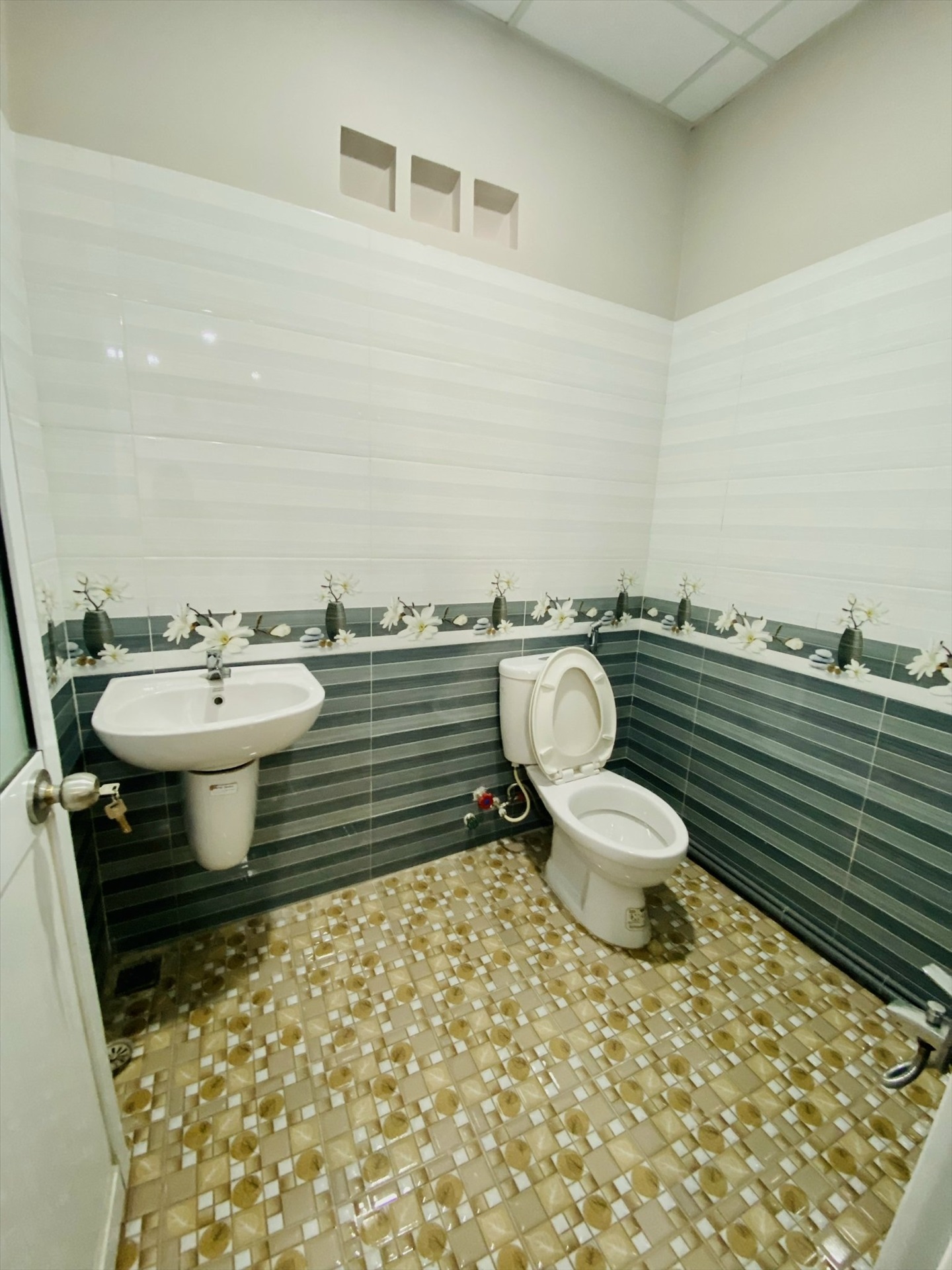 Phòng trọ Studio 40m2 tại NQ Housing Phan Ngữ - Quận 1 - Phòng tắm