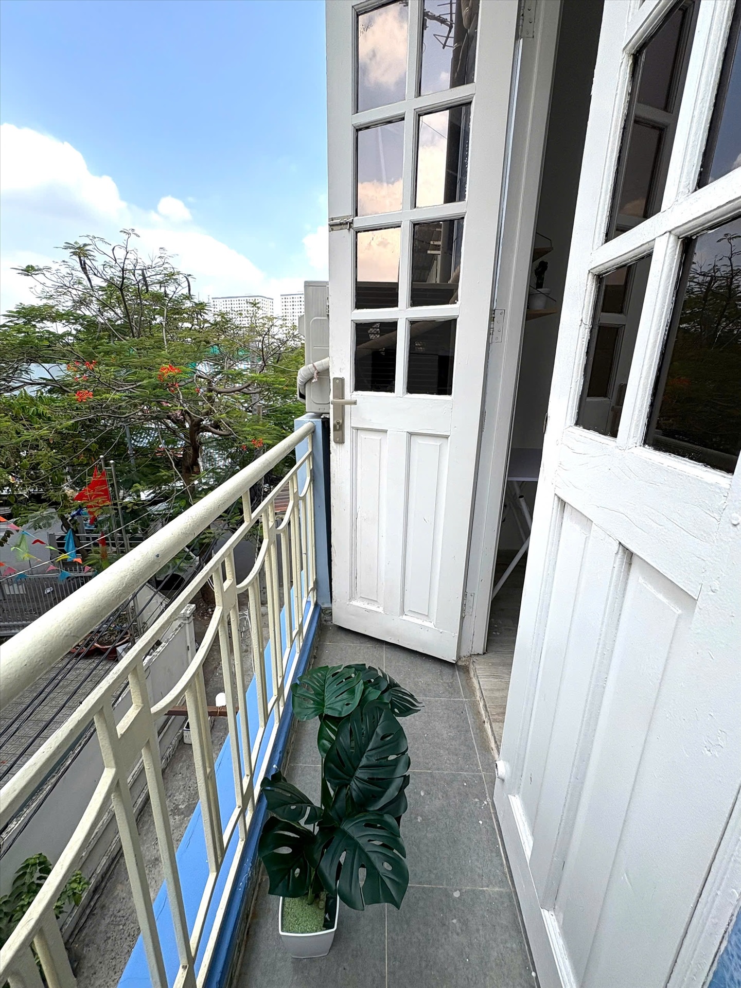Phòng trọ Studio 18m2 tại NQ Housing Điện Biên Phủ 2 - Bình Thạnh - Ban công