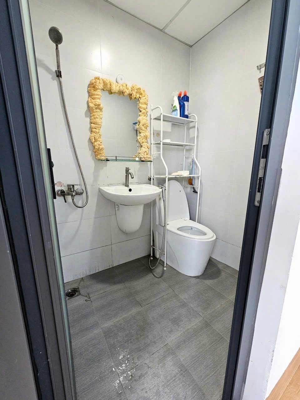 Phòng trọ Duplex 28m2 tại CT House Trần Não - Thủ Đức - Phòng tắm