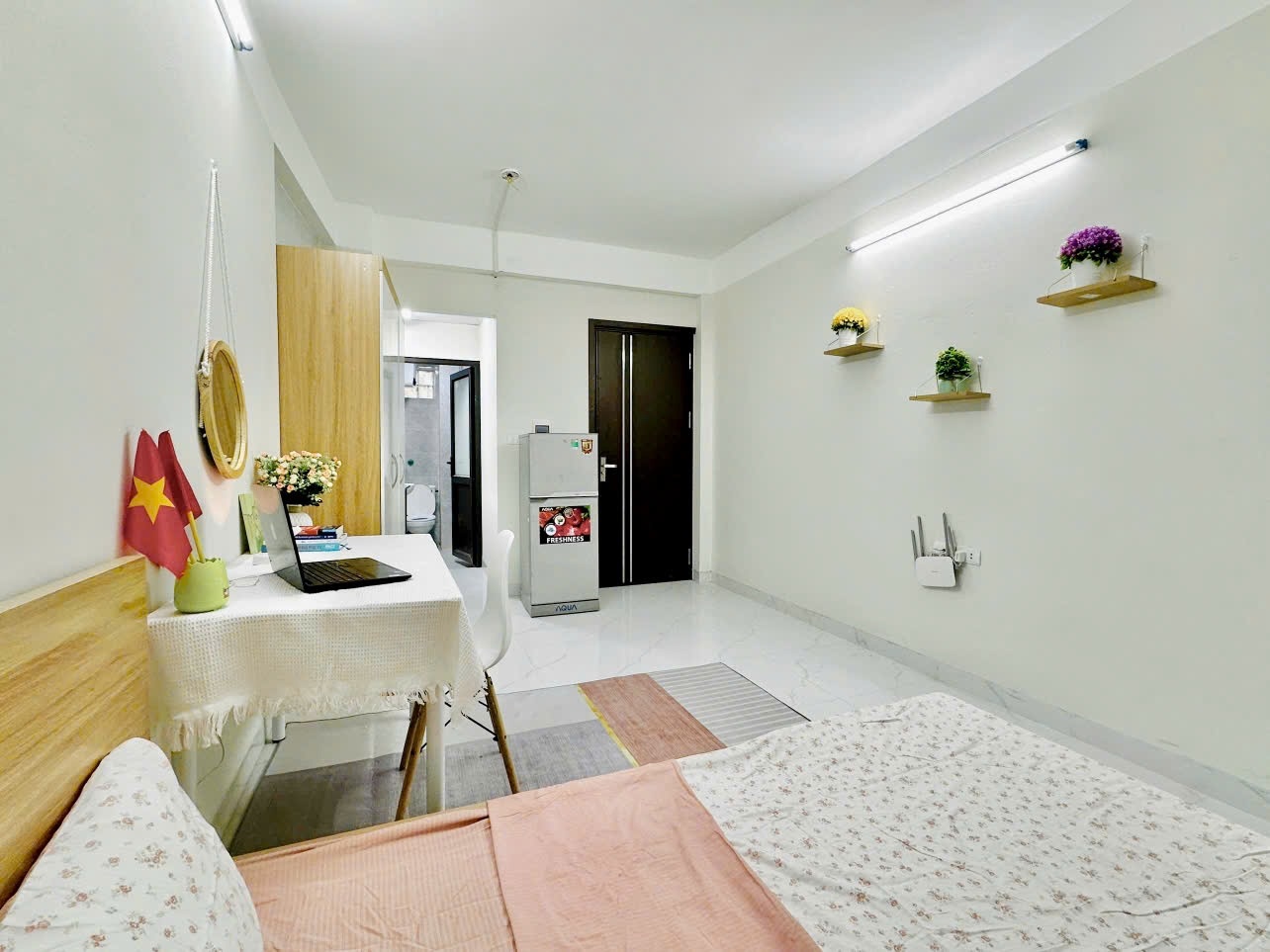 Phòng trọ VM Apartment Phạm Văn Đồng - Cầu Giấy - Phòng (*)