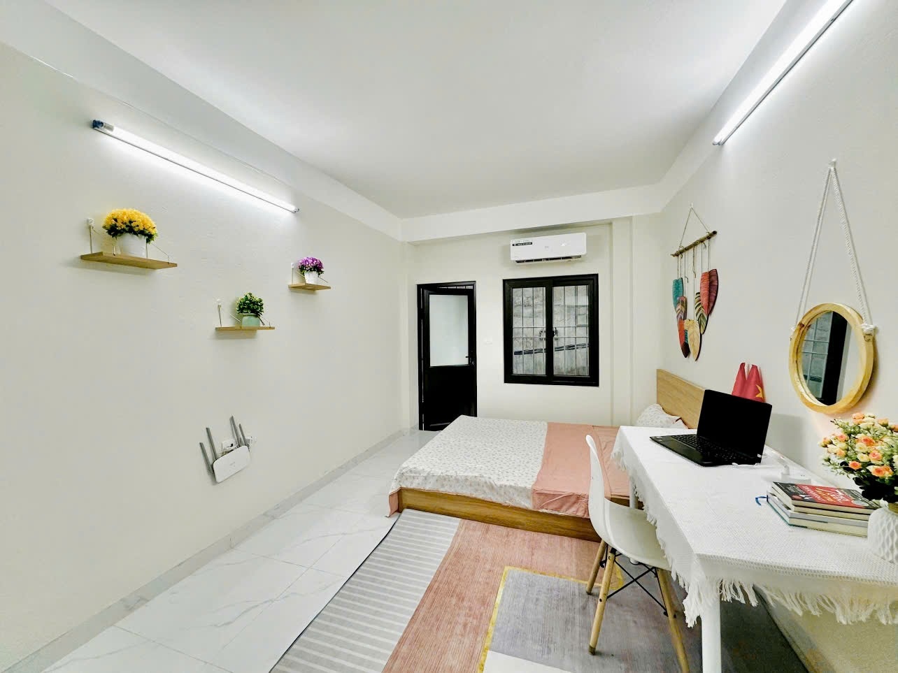 Phòng trọ VM Apartment Phạm Văn Đồng - Cầu Giấy - Phòng (*)