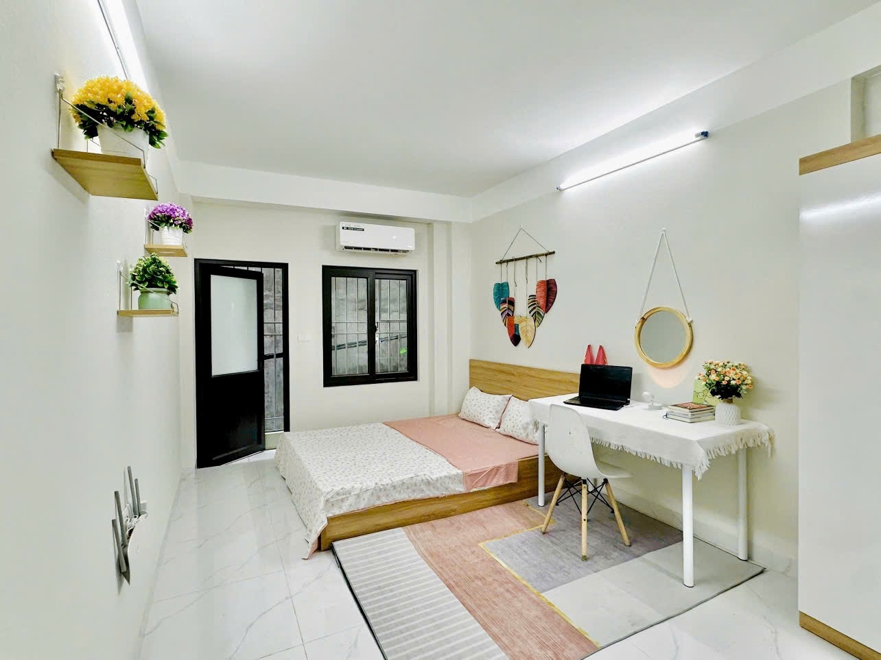 Phòng trọ VM Apartment Phạm Văn Đồng - Cầu Giấy - Phòng (*)