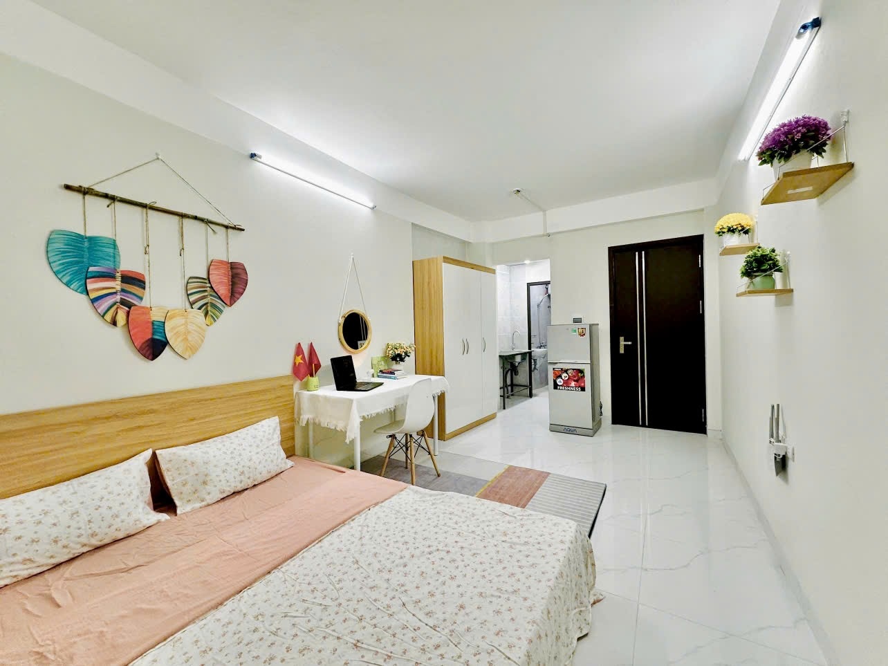 Phòng trọ VM Apartment Phạm Văn Đồng - Cầu Giấy - Phòng (*)