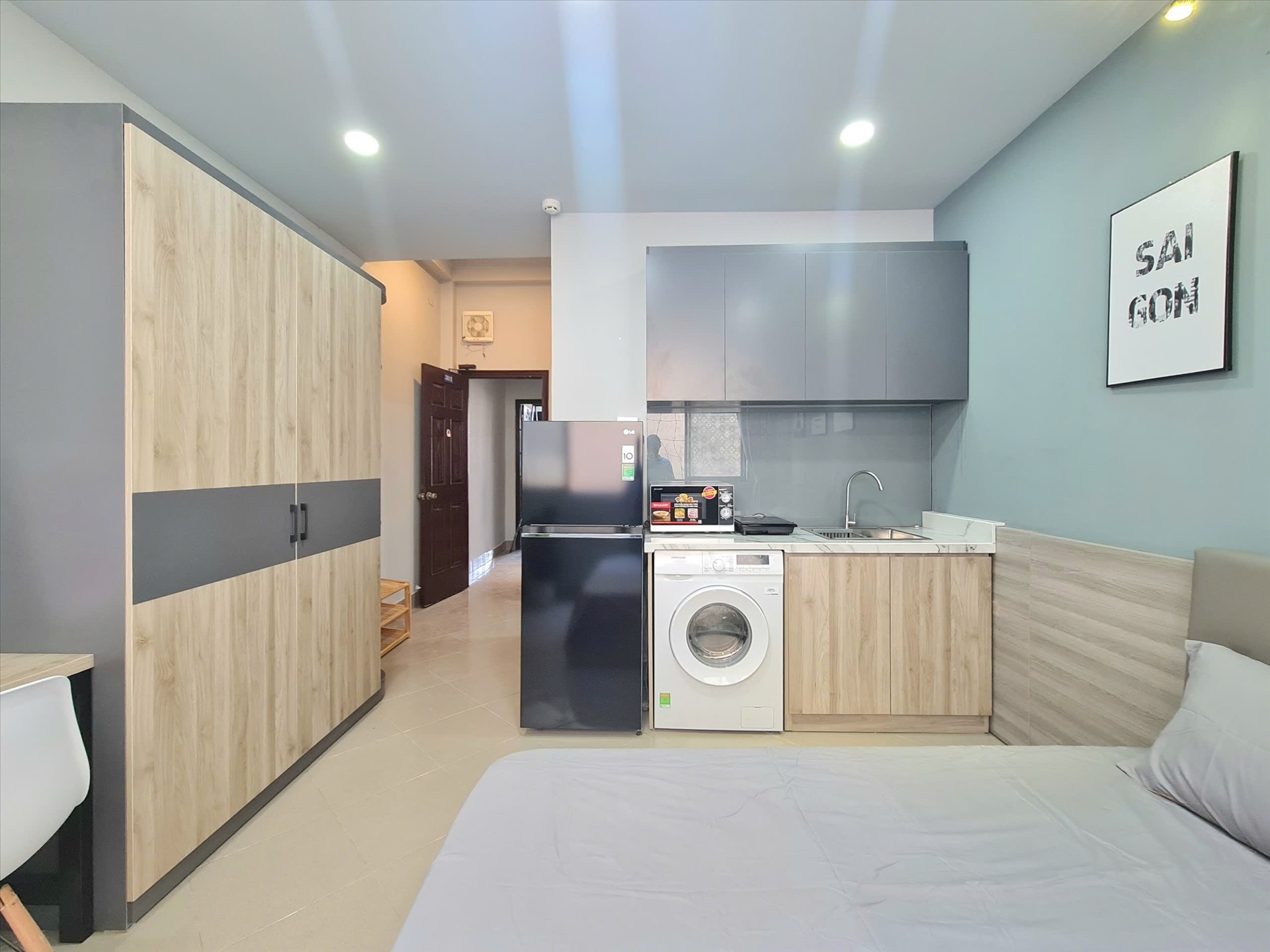 Phòng trọ NVN Home Đề Thám - Quận 1 - Phòng (*)