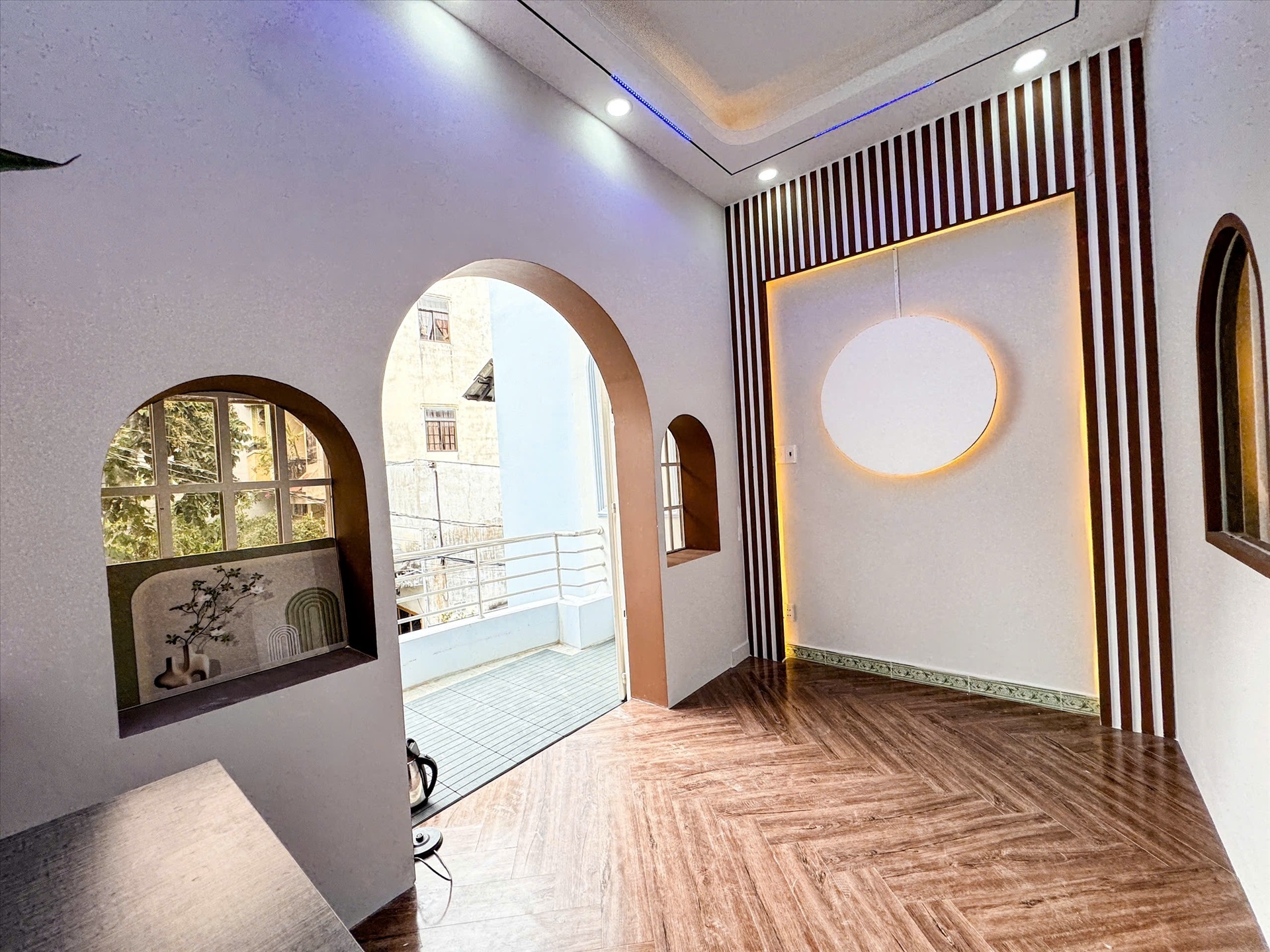 Phòng trọ 1 Phòng ngủ 40m2 tại Kinghome Ba Vân - Tân Bình - Ban công
