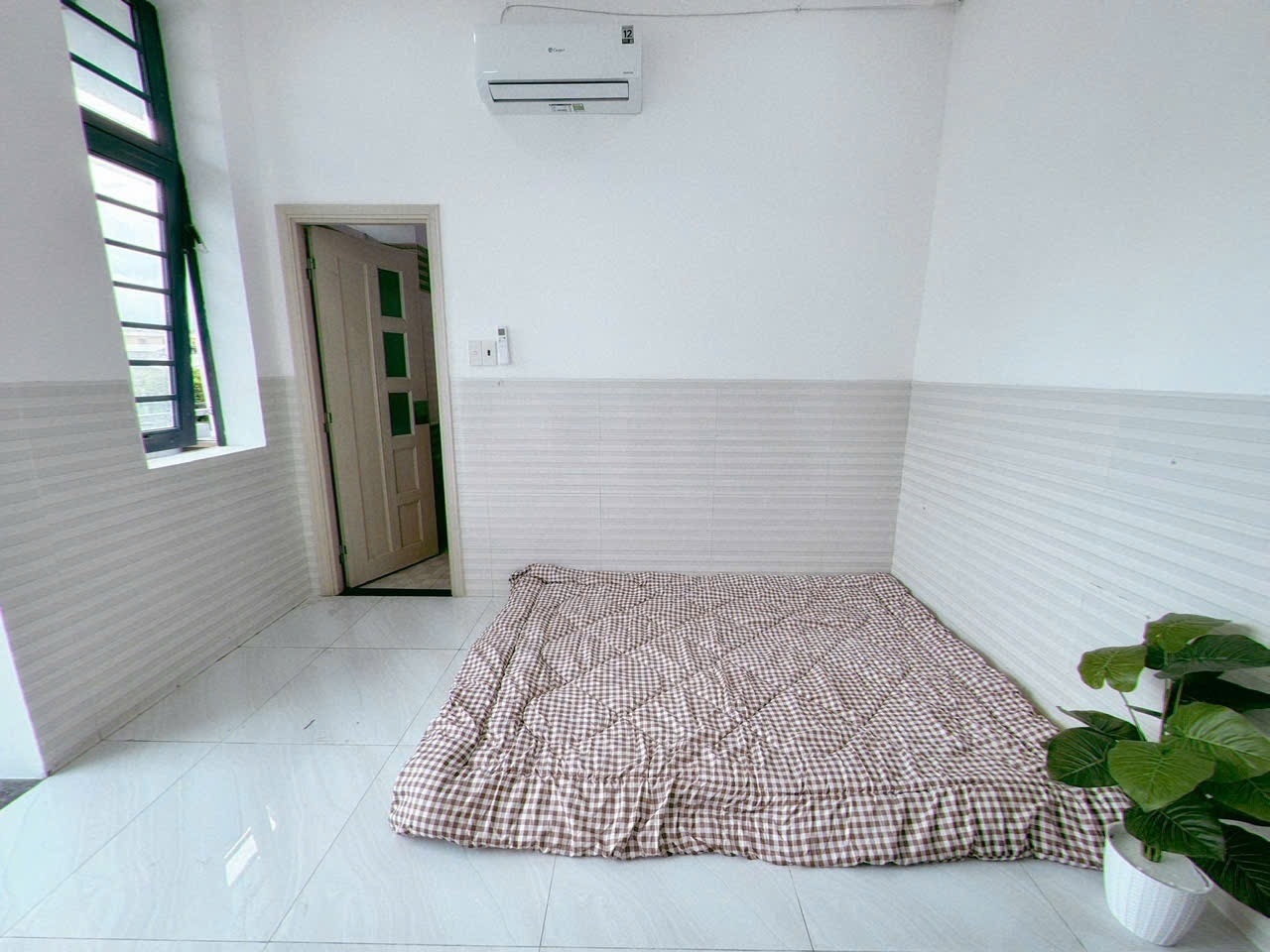 Phòng trọ AV House An Dương Vương - Quận 8 - Phòng (*)