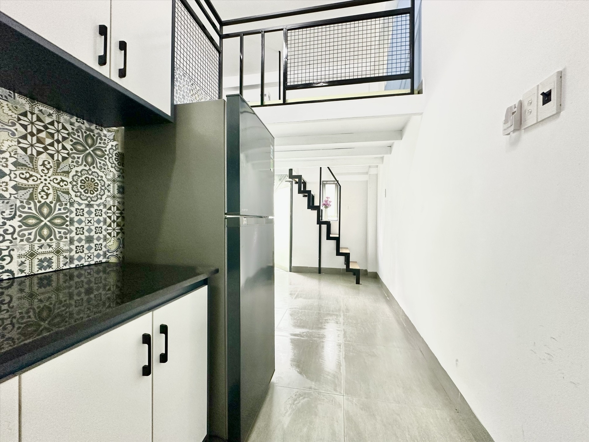 Phòng trọ Duplex 25m2 tại Royal House Đường số 11 - Quận 2 - Phòng khách