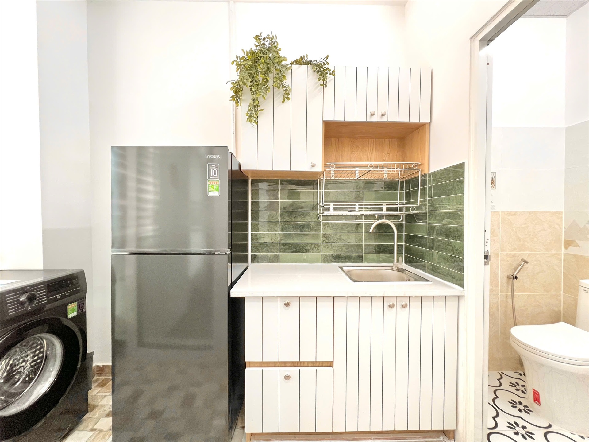 Phòng trọ AH Apartment Trường Sơn - Tân Bình - Phòng (*)