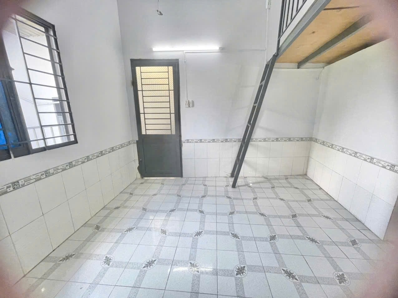 Phòng trọ Royal House Trịnh Khắc Lập - Thủ Đức - Phòng (*)