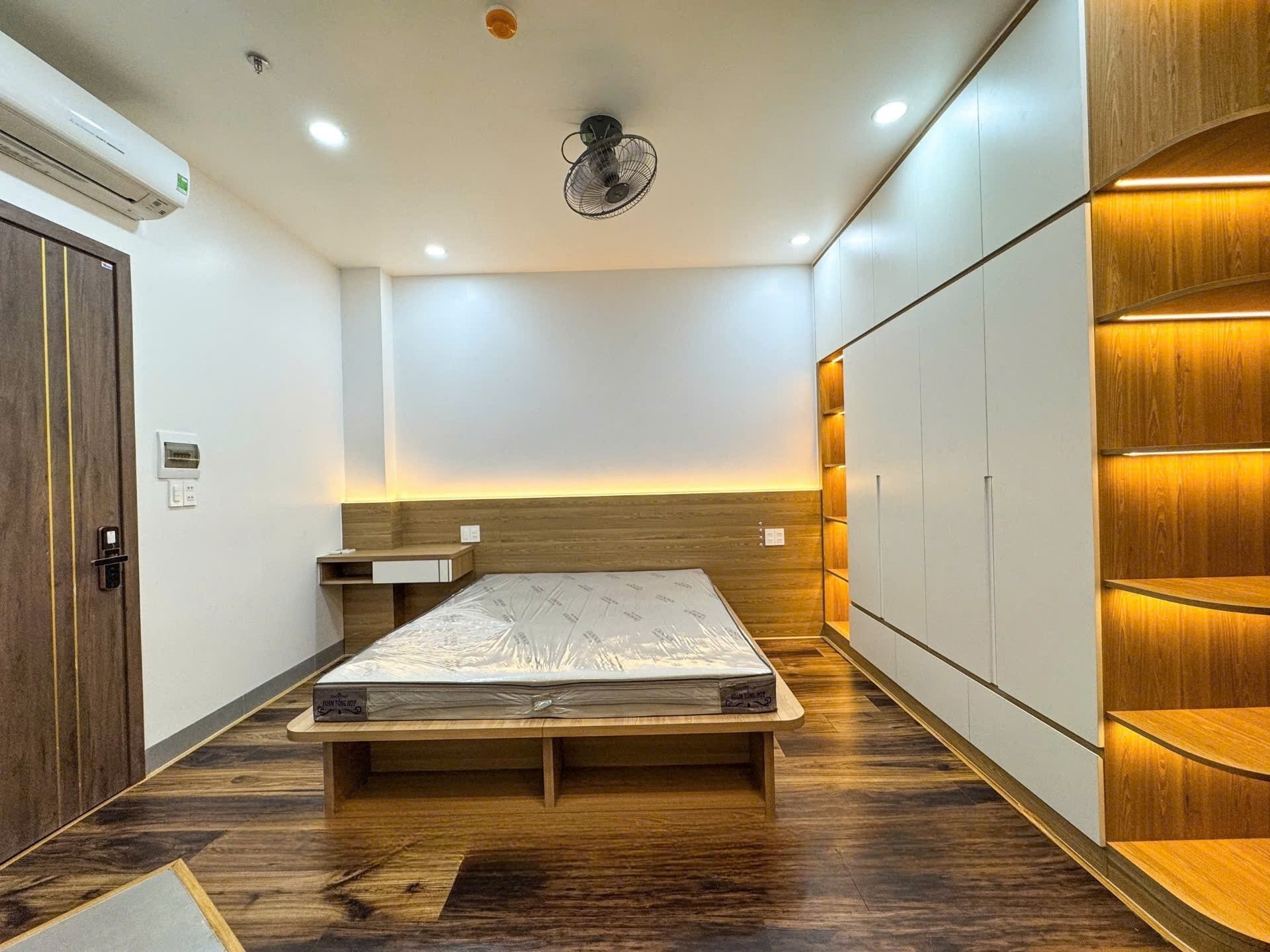 Phòng trọ TL Home Tân Kỳ Tân Quý - Tân Phú - Phòng (*)