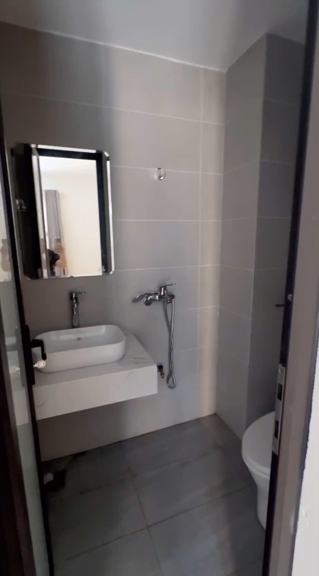 Phòng trọ Studio 25m2 tại VA House 2 Mỹ Đình - Nam Từ Liêm - Phòng tắm