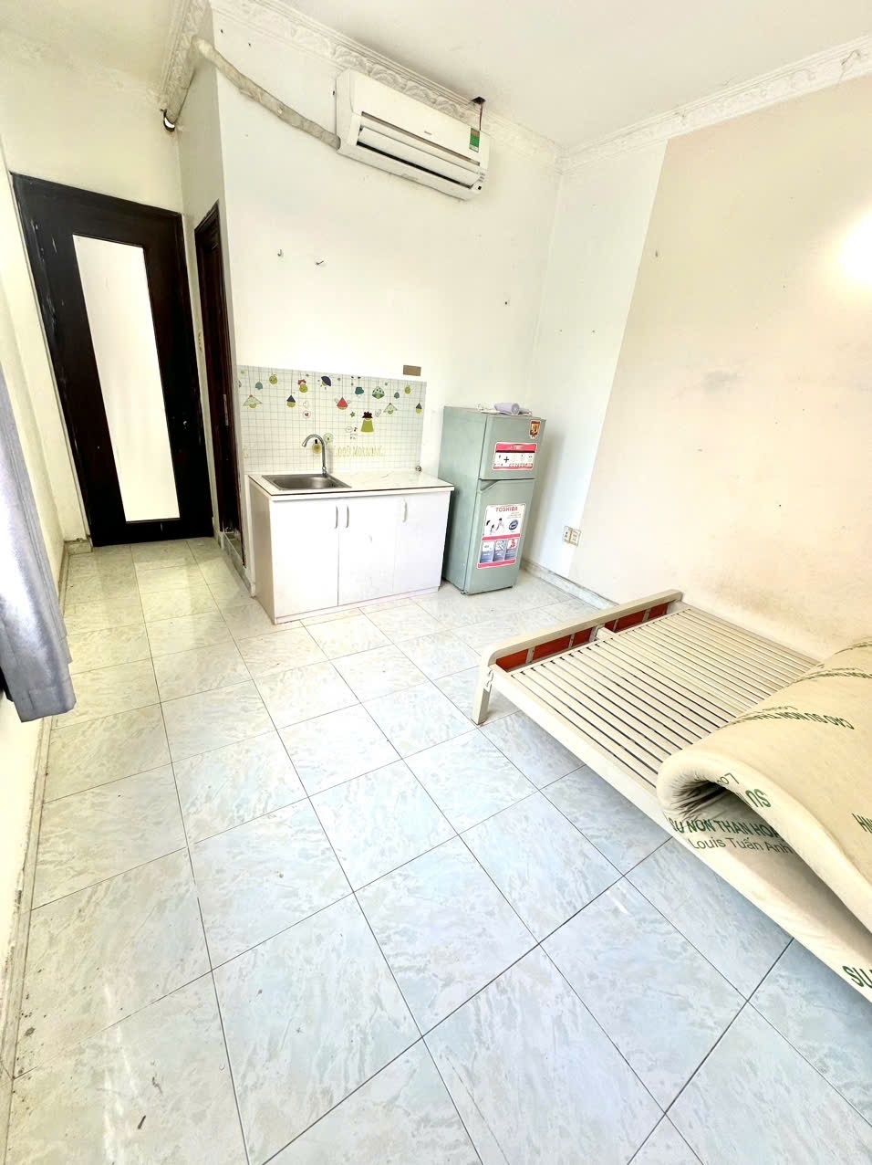 Phòng trọ TT House Nguyễn Trãi 2 - Quận 5 - Phòng (*)