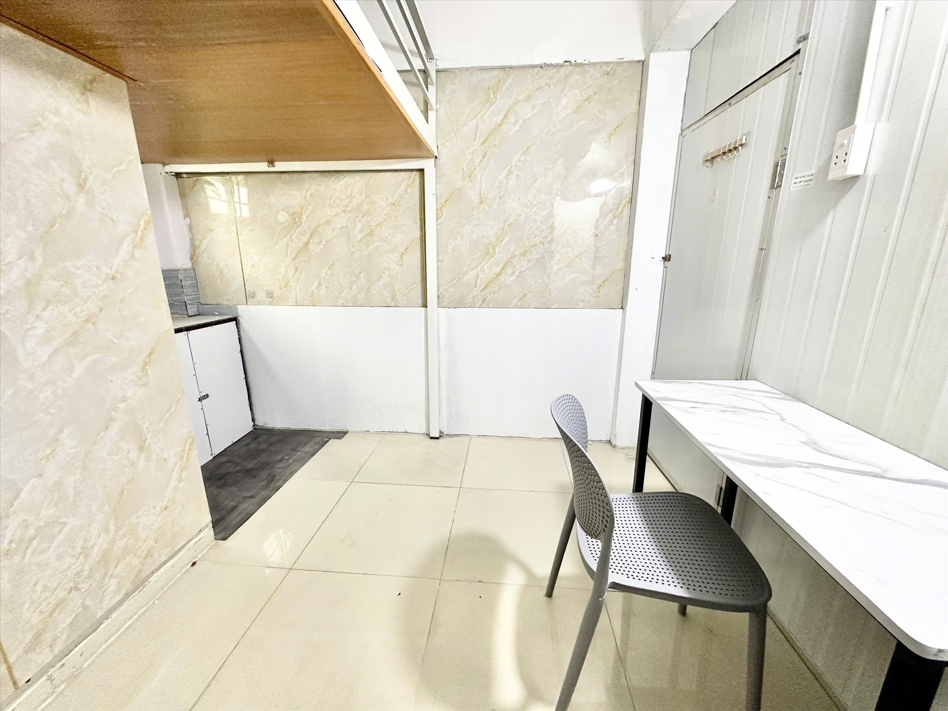 Phòng trọ Duplex 20m2 tại AH House Phạm Ngũ Lão - Gò Vấp - Phòng khách