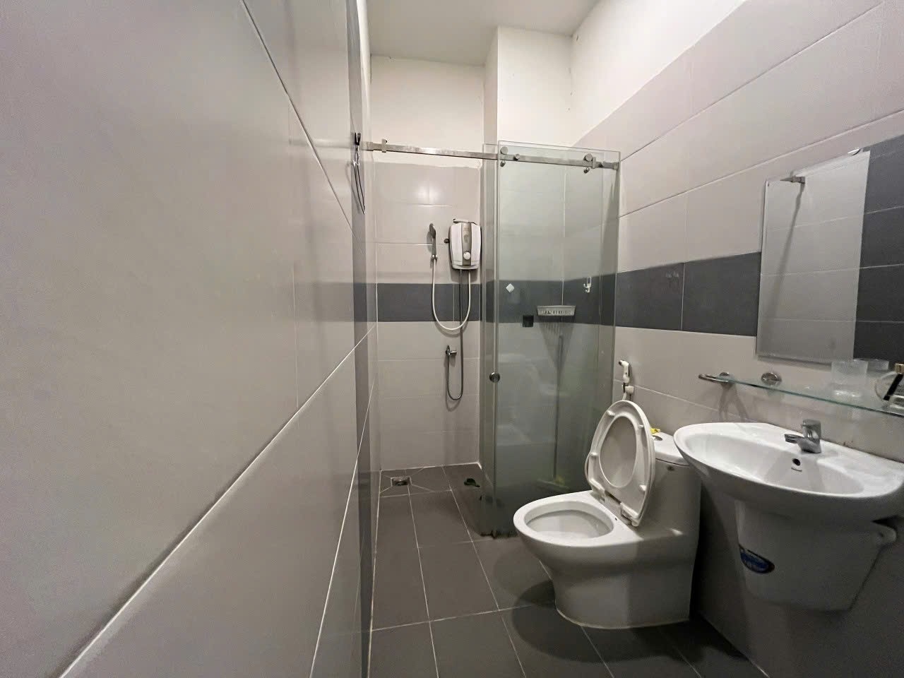 Phòng trọ 1 Phòng ngủ 35m2 tại TD Home Nguyễn Văn Vĩnh - Tân Bình - Phòng tắm