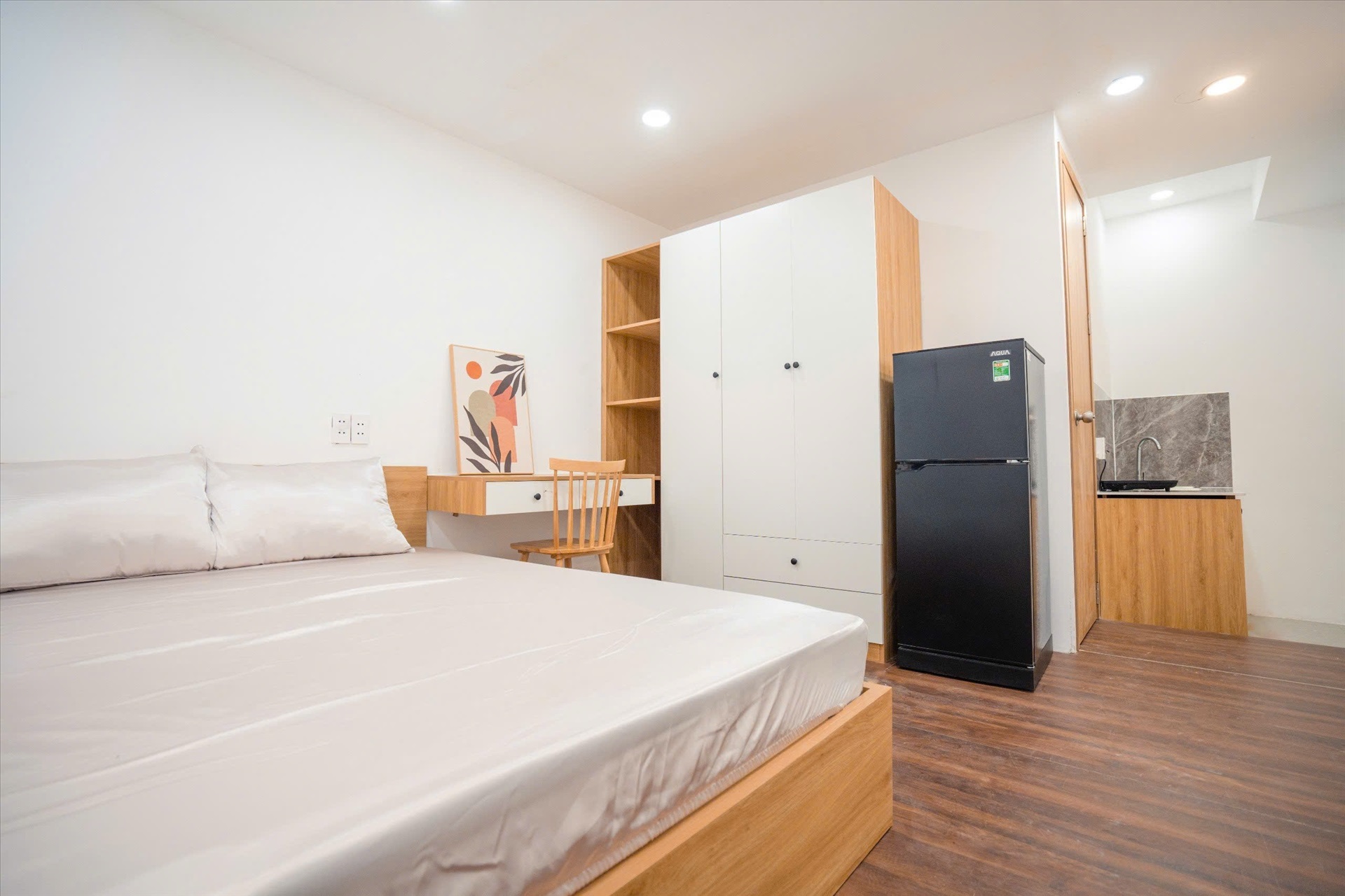 Phòng trọ Coco Apartment Nguyễn Thị Minh Khai - Quận 1 - Phòng (*)