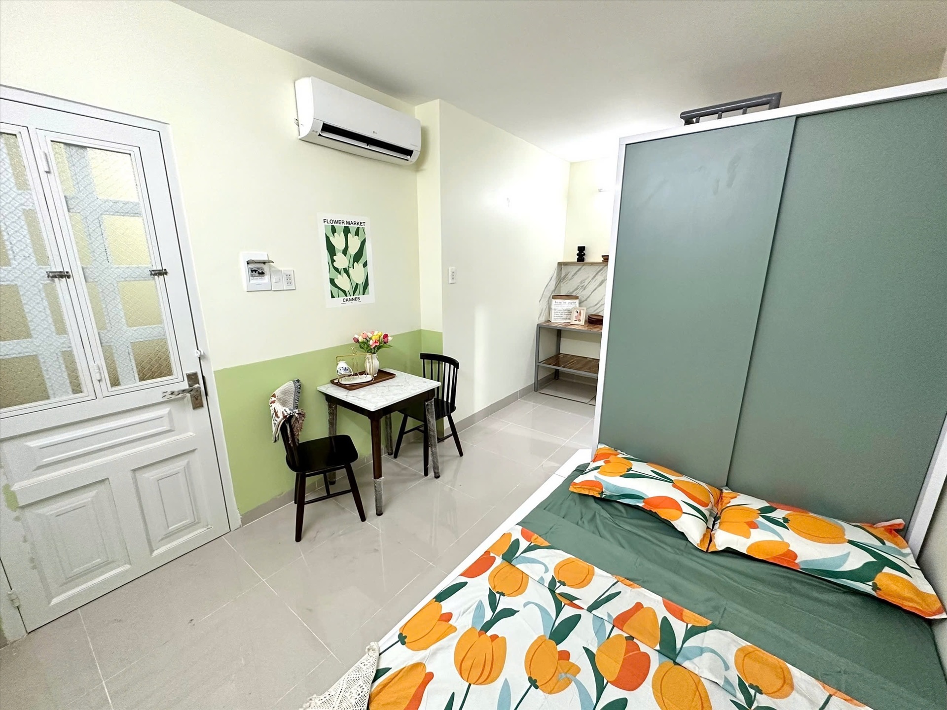 Phòng trọ Studio 25m2 tại TT House Nơ Trang Long - Bình Thạnh - Phòng khách