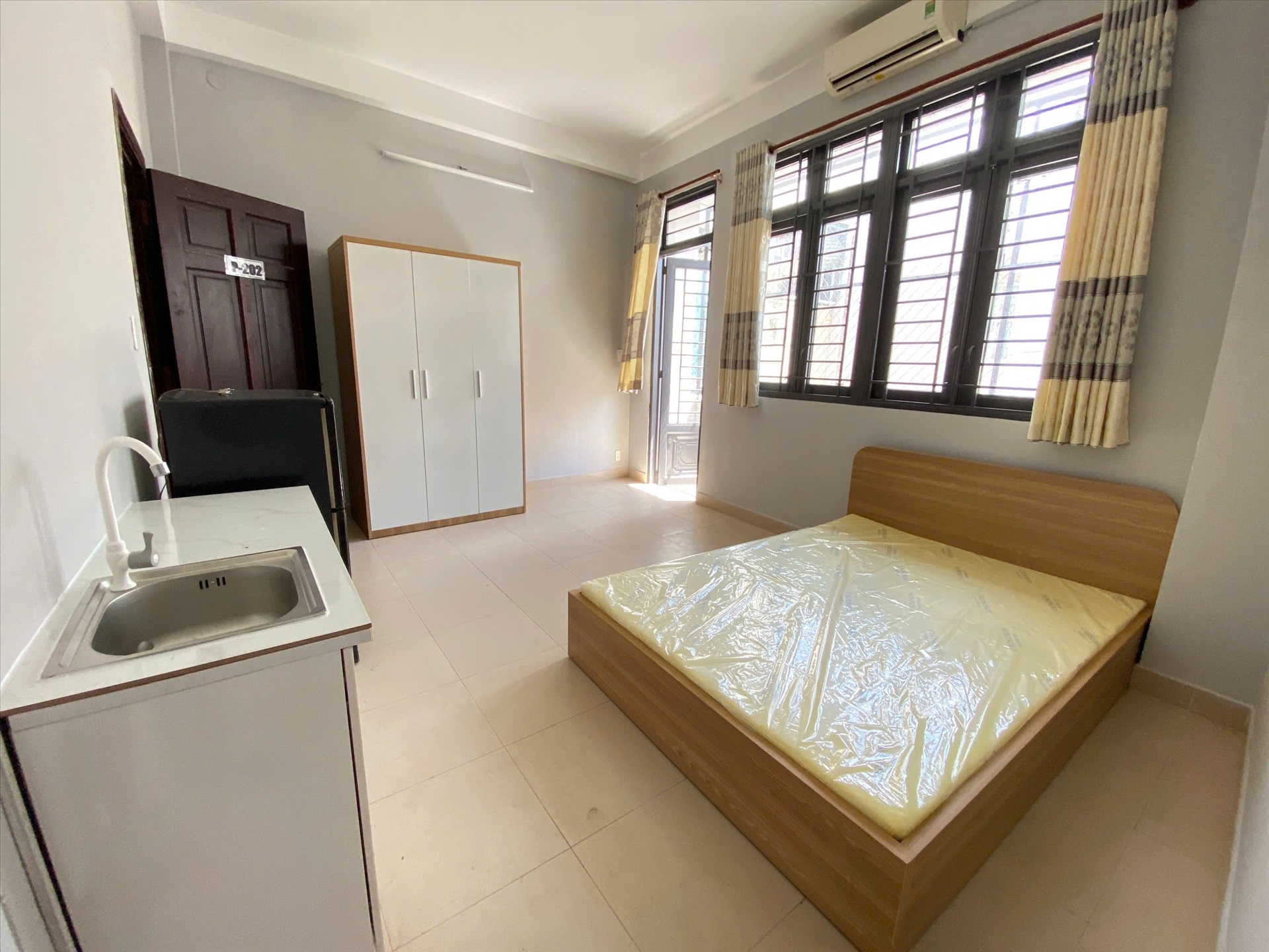 Phòng trọ AH House Đường số 9 - Gò Vấp - Phòng (*)