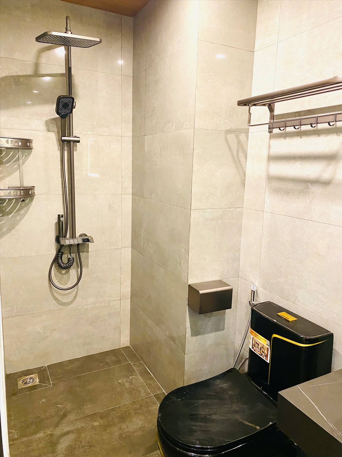 Phòng trọ Studio 35m2 tại DN House Nguyễn Khang - Cầu Giấy - Phòng tắm
