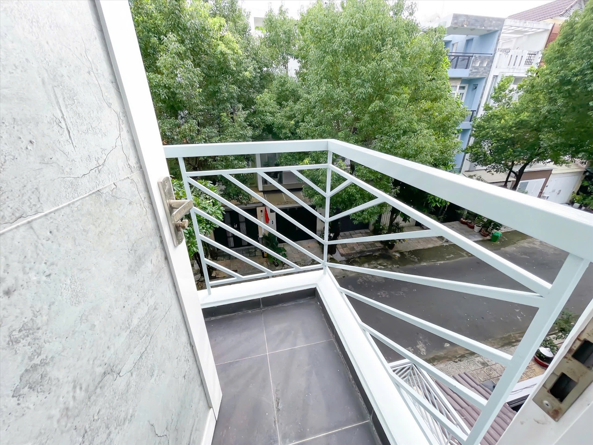 Phòng trọ Studio 24m2 tại AD House Tân Quy Đông - Quận 7 - Ban công