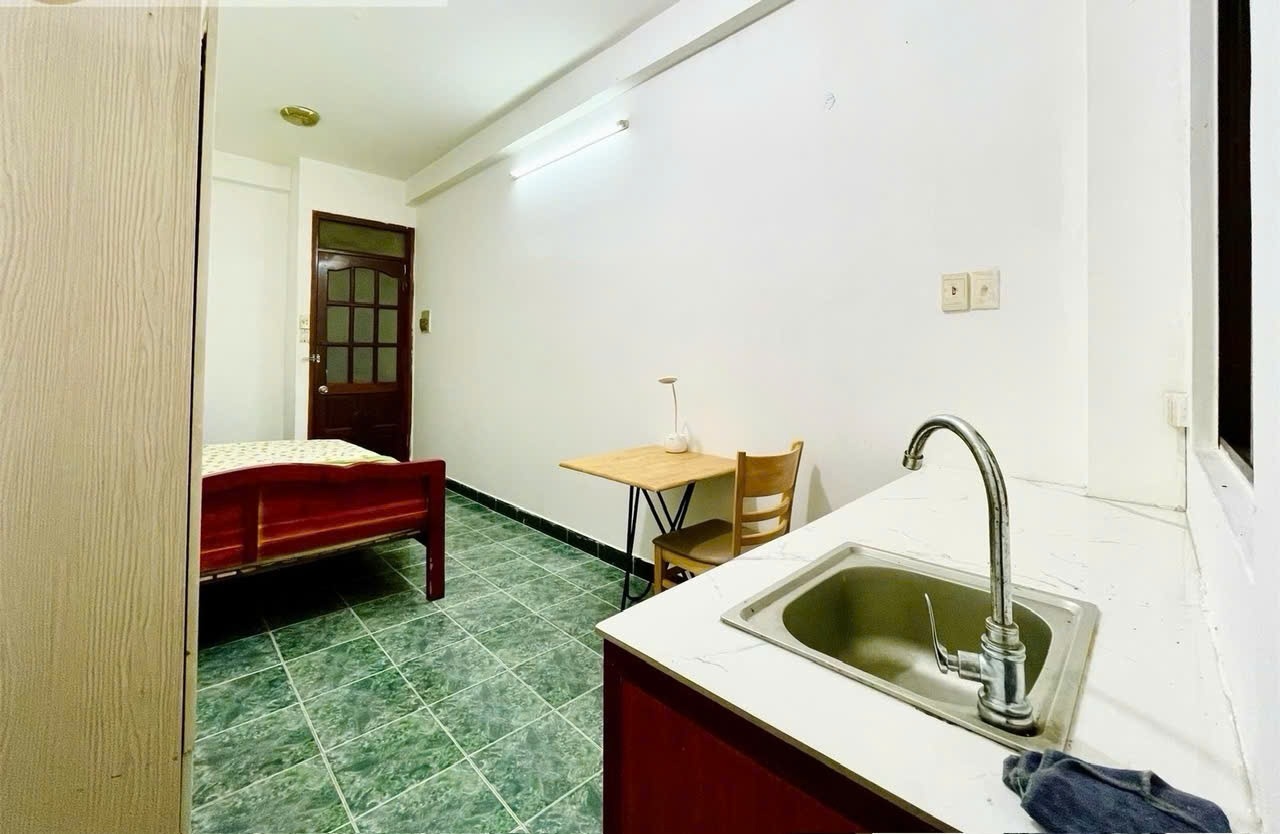 Phòng trọ AT Room Hoàng Văn Thụ - Phú Nhuận - Phòng (*)