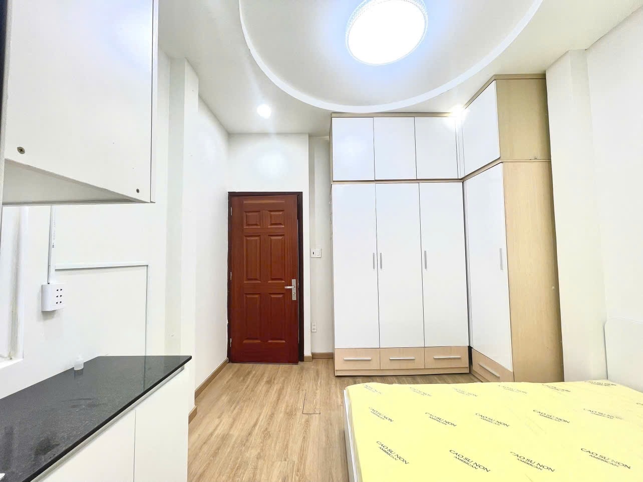 Phòng trọ AT Room Phạm Văn Hai - Tân Bình - Phòng (*)