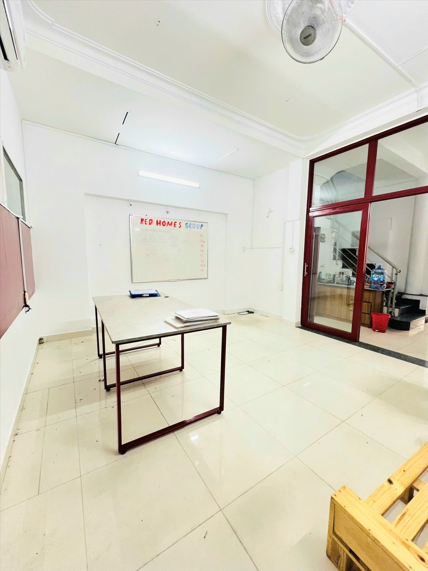 Phòng trọ Studio 25m2 tại Redhome Cộng Hòa - Tân Bình - Phòng khách
