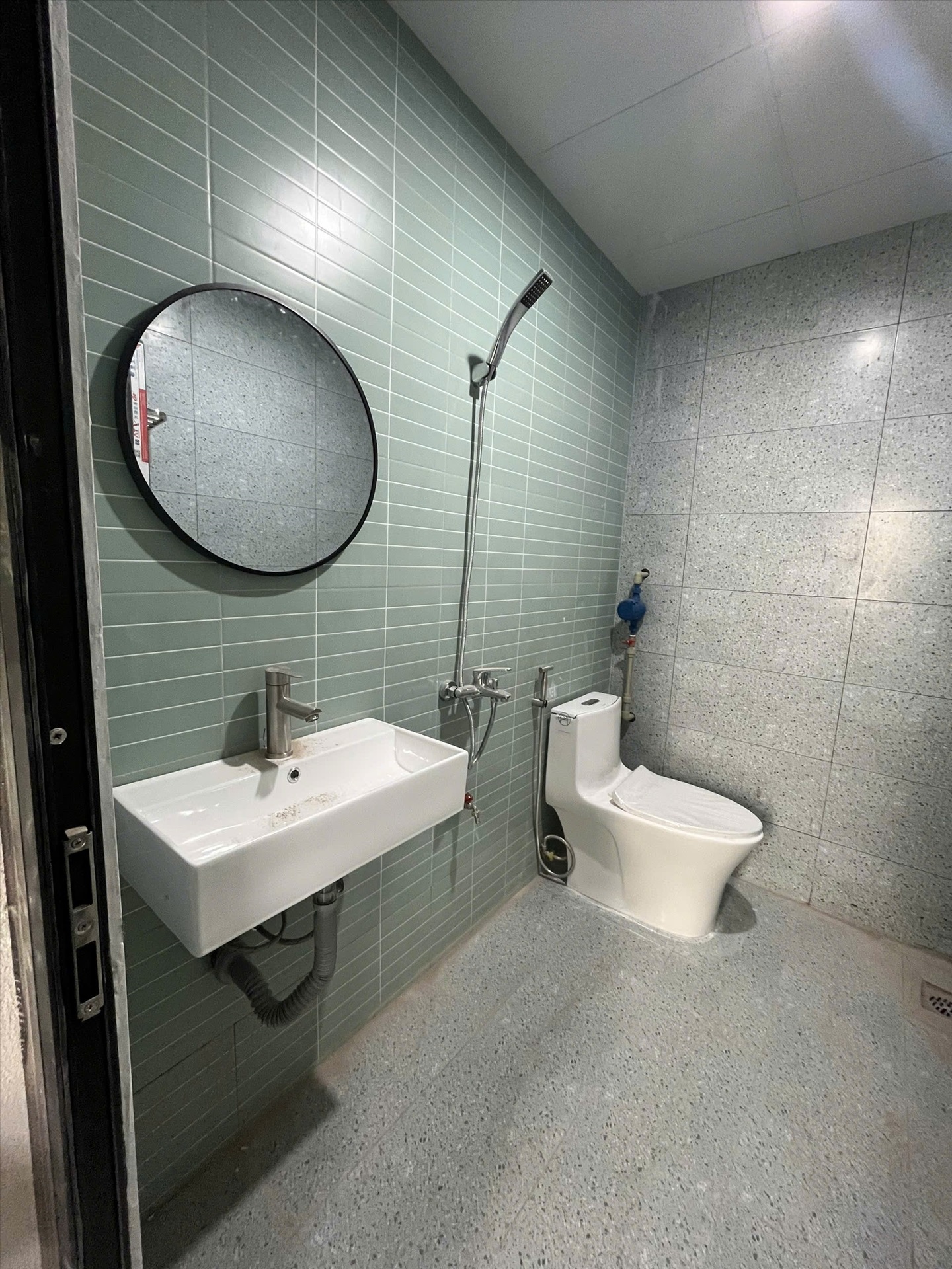 Phòng trọ Duplex 22m2 tại AN House Nguyễn Khánh Toàn - Cầu Giấy - Phòng tắm