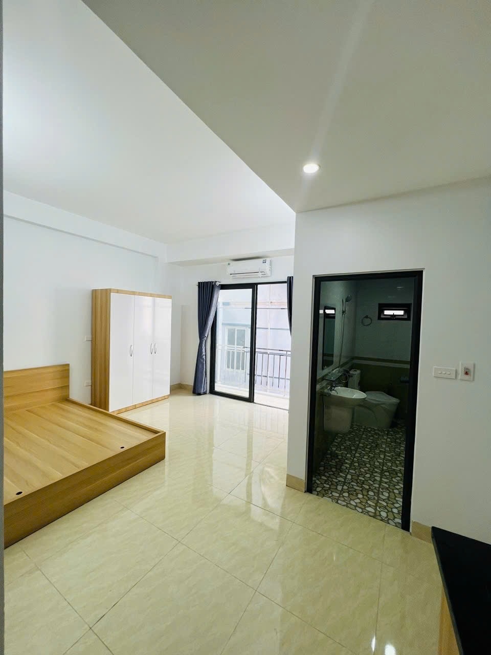 Phòng trọ Studio 28m2 tại QM House Lê Quang Đạo - Nam Từ Liêm - Phòng khách