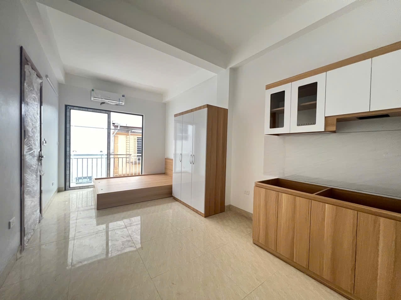 Phòng trọ Studio 28m2 tại QM House Lê Quang Đạo - Nam Từ Liêm - Phòng khách