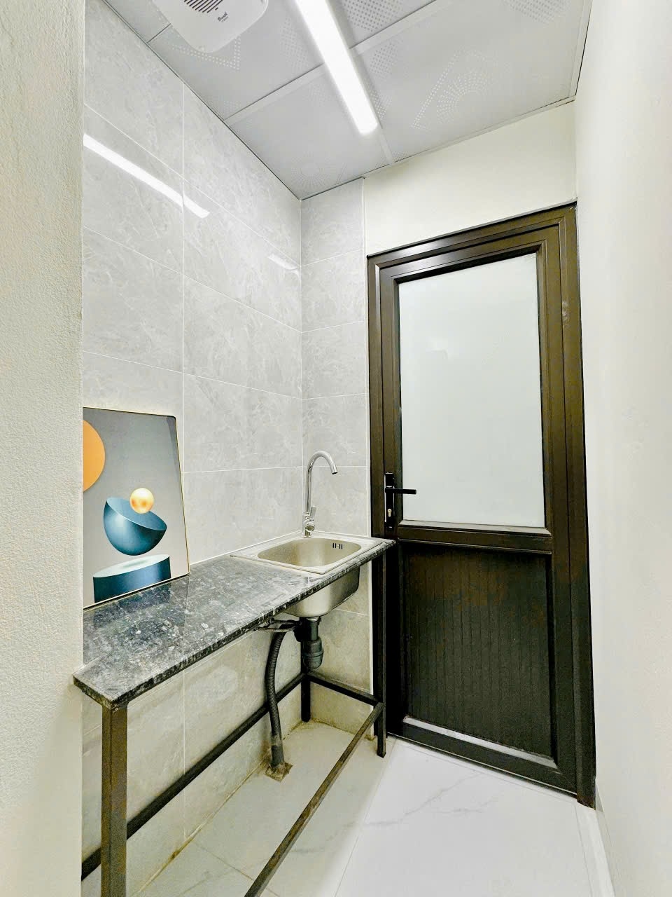 Phòng trọ Studio 28m2 tại VM Apartment Phạm Văn Đồng - Cầu Giấy - Phòng bếp