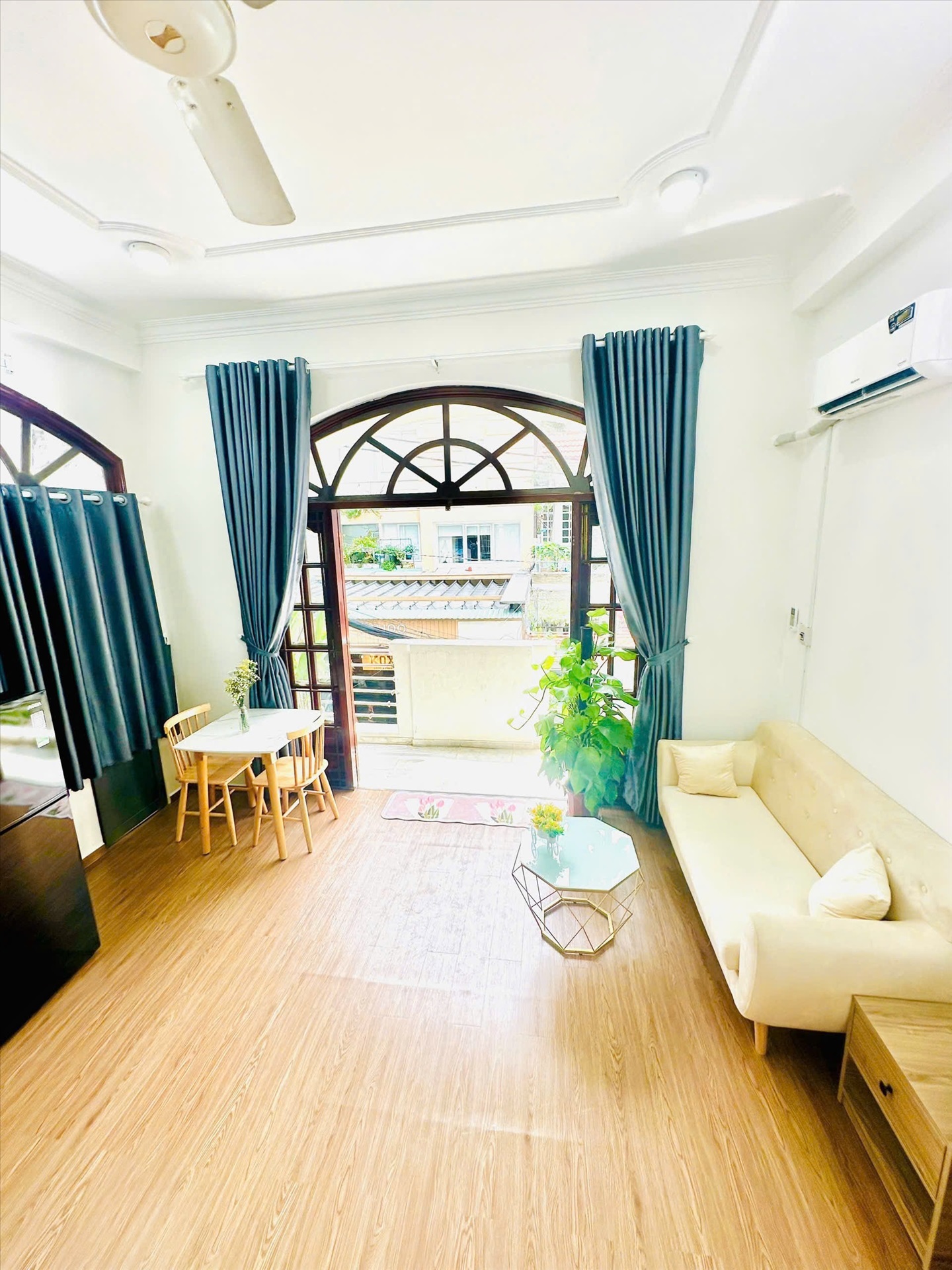 Phòng trọ TT House Hoàng Văn Thụ - Tân Bình - Phòng (*)