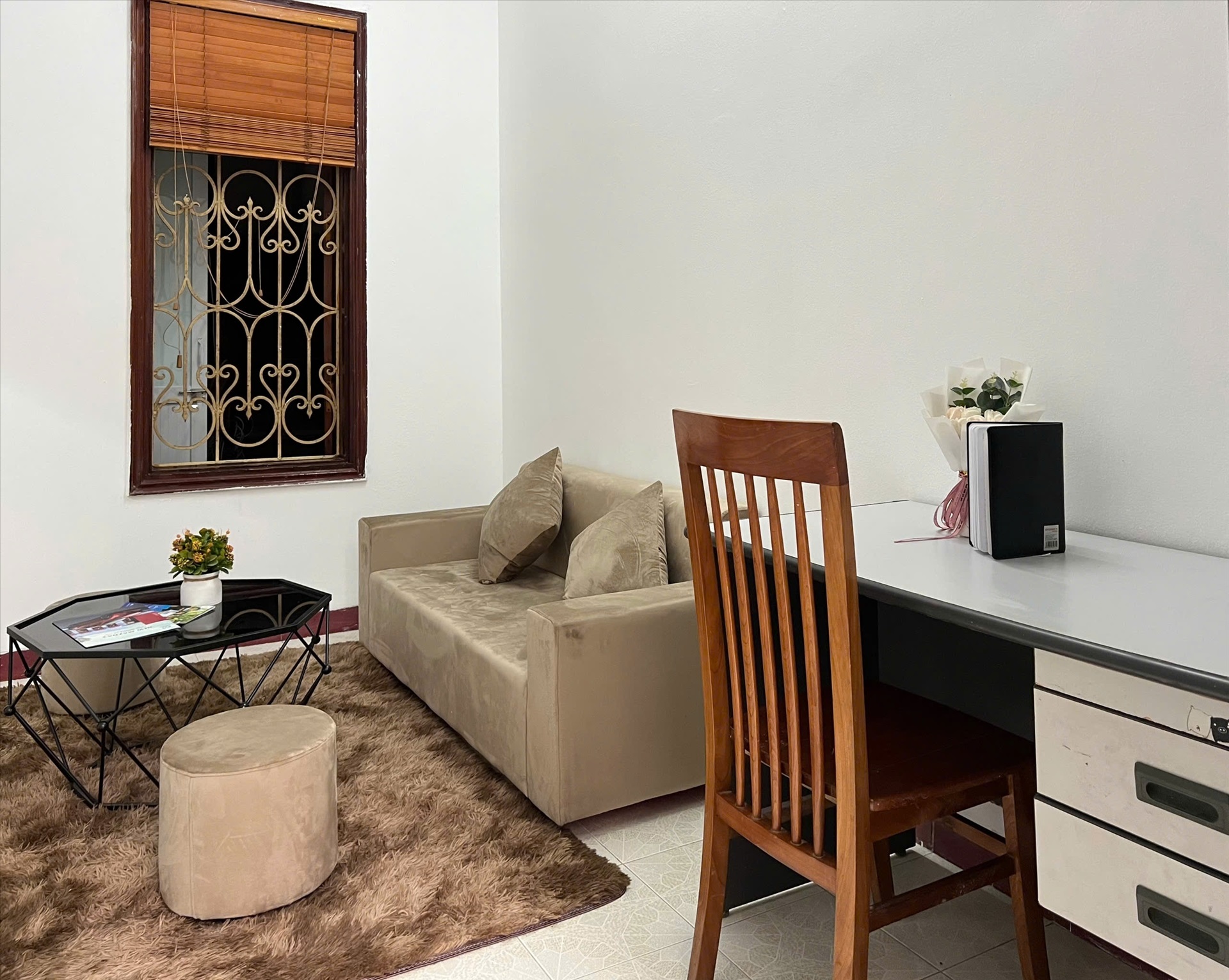 Phòng trọ 2 Phòng ngủ 70m2 tại NN Apartment Hoàng Quốc Việt - Cầu Giấy - Phòng khách