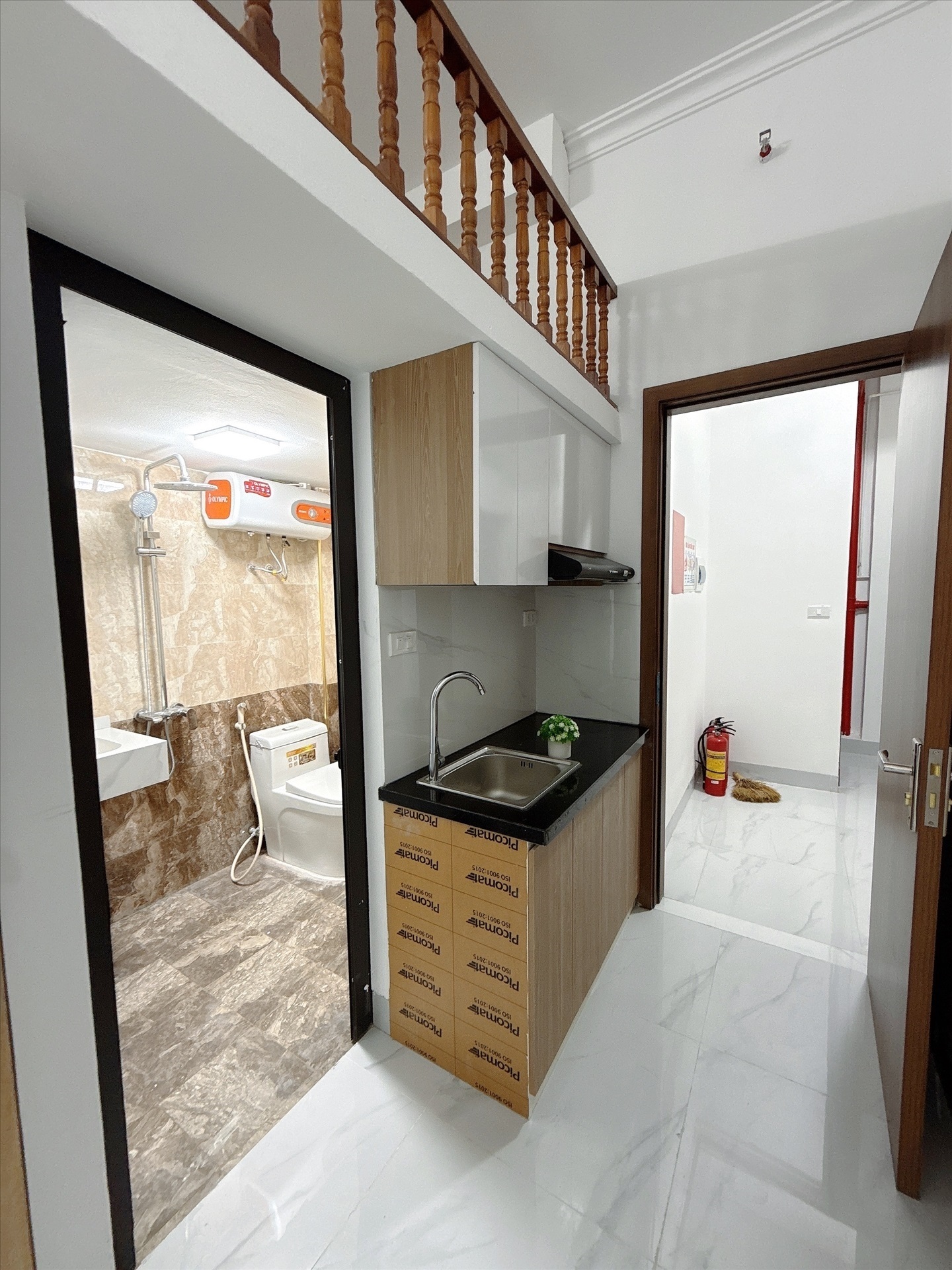 Phòng trọ Studio 25m2 tại AT Home Hoàng Quốc Việt - Cầu Giấy - Phòng bếp
