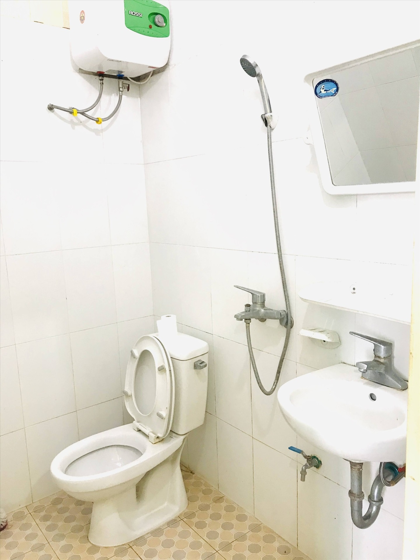 Phòng trọ Studio 25m2 tại TT House 1 Nguyễn Khánh Toàn - Cầu Giấy - Phòng tắm