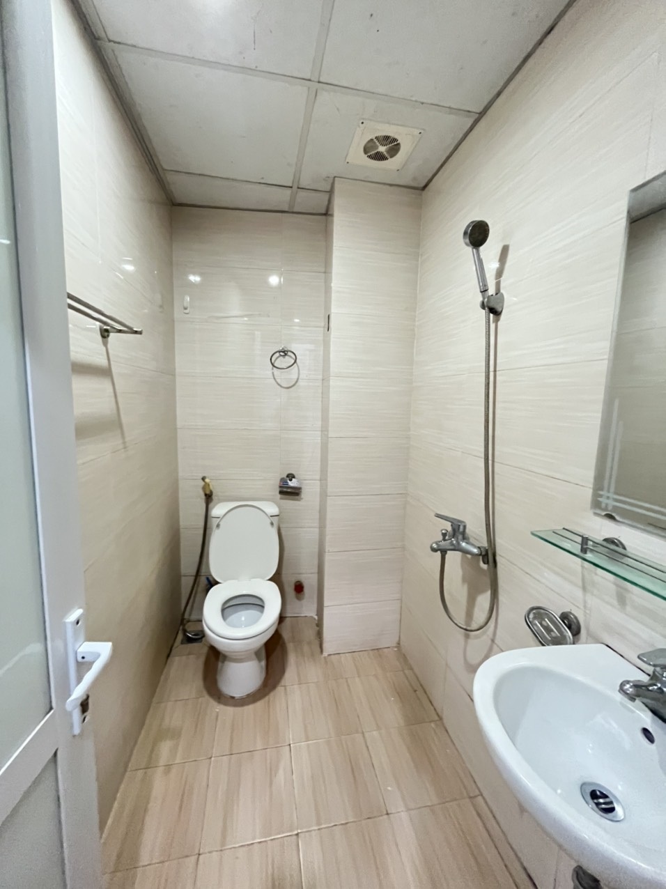 Phòng trọ Studio 35m2 tại TT House 1 Trần Duy Hưng - Cầu Giấy - Phòng tắm
